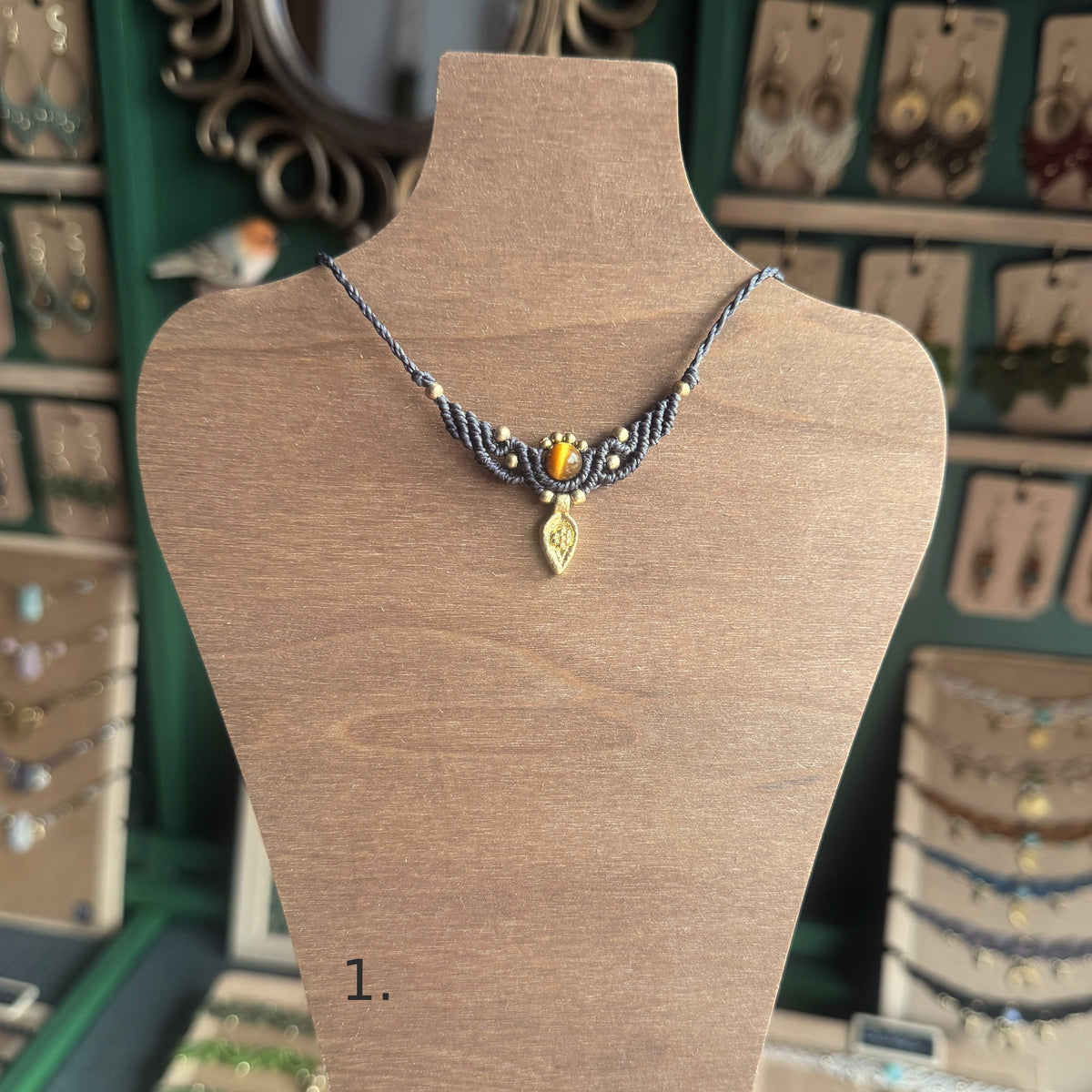Macrame Collier with gemstone bead and brass charm - several choices