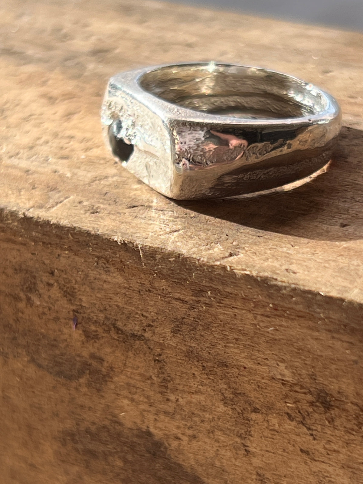 “Mount Wellington” Signet Ring & Sapphire