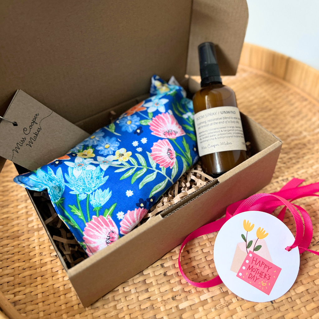 Eye Pillow and Unwind Room (Pillow) Spray Gift Pack