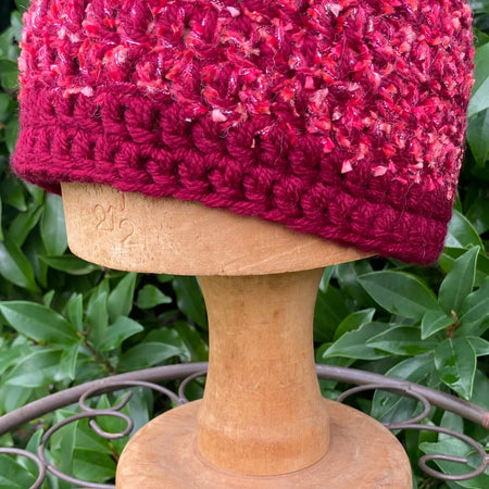 Ladies beanie with subtle sparkle