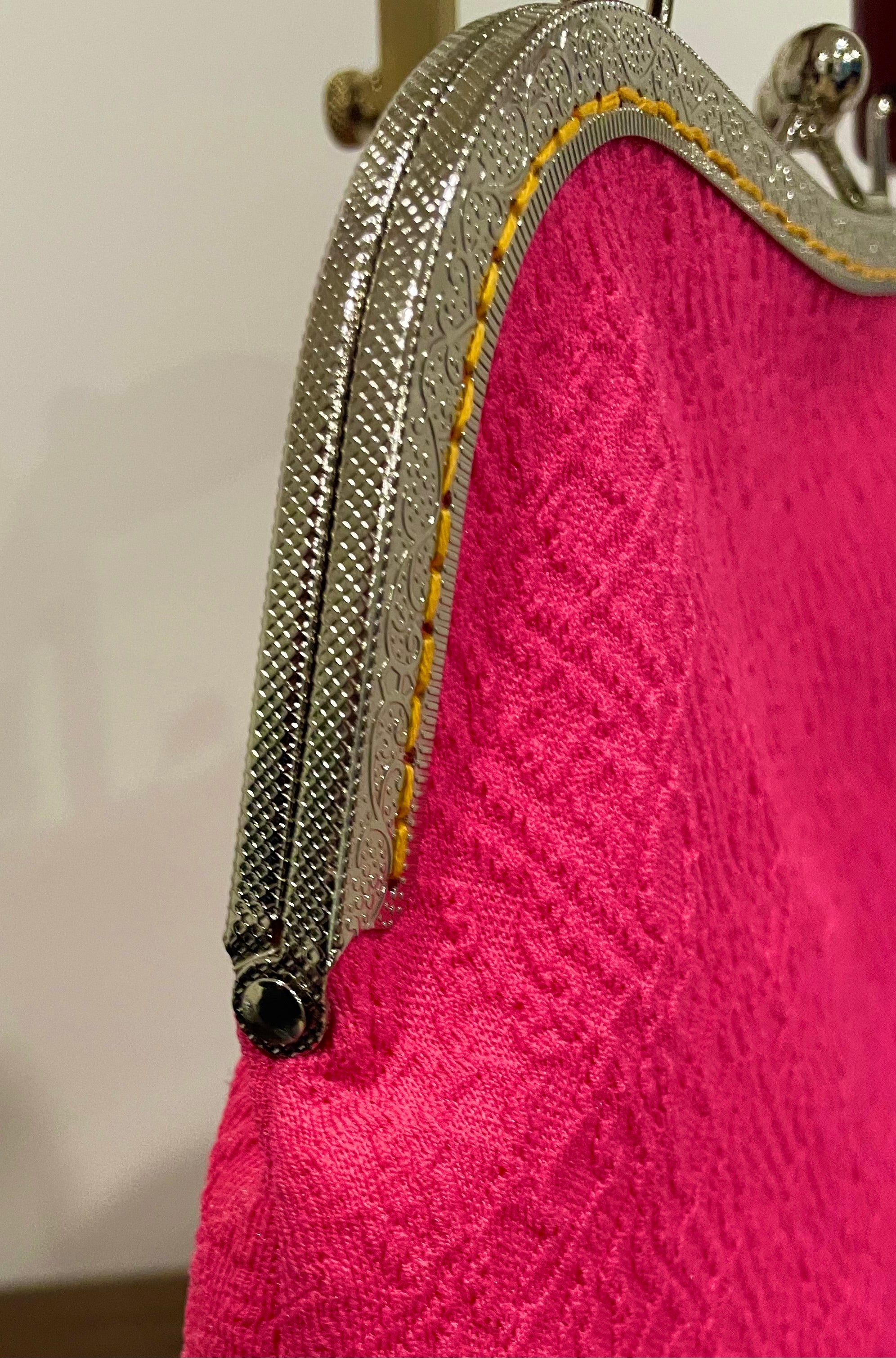 Pink Crimplene 1960s Mod Handbag