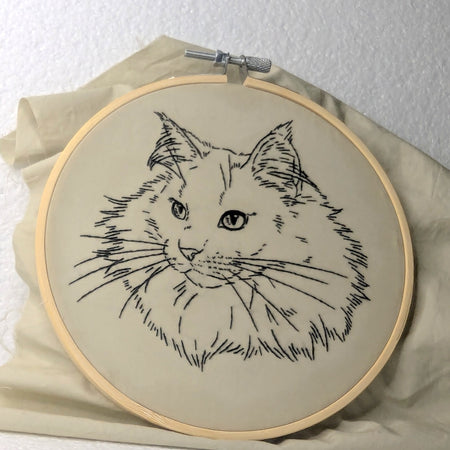 Hand-Embroidered Pet Outline Art – Cat or Dog Design – Black Thread on Neutral Fabric – Wall Hoop Decor