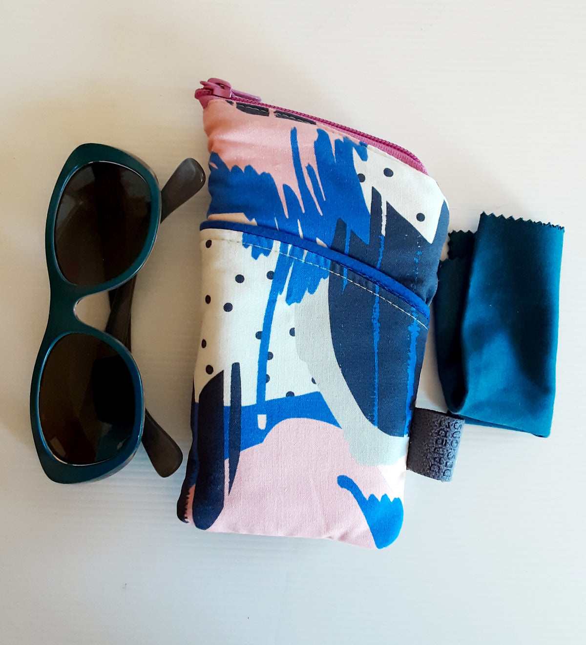 Handmade Padded Sunglass Case, Zippered Eyeglass Pouch