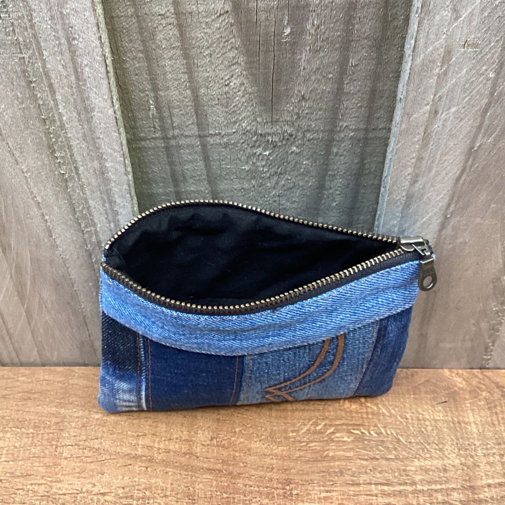 Upcycled Denim Coin Purse – Denim Strips