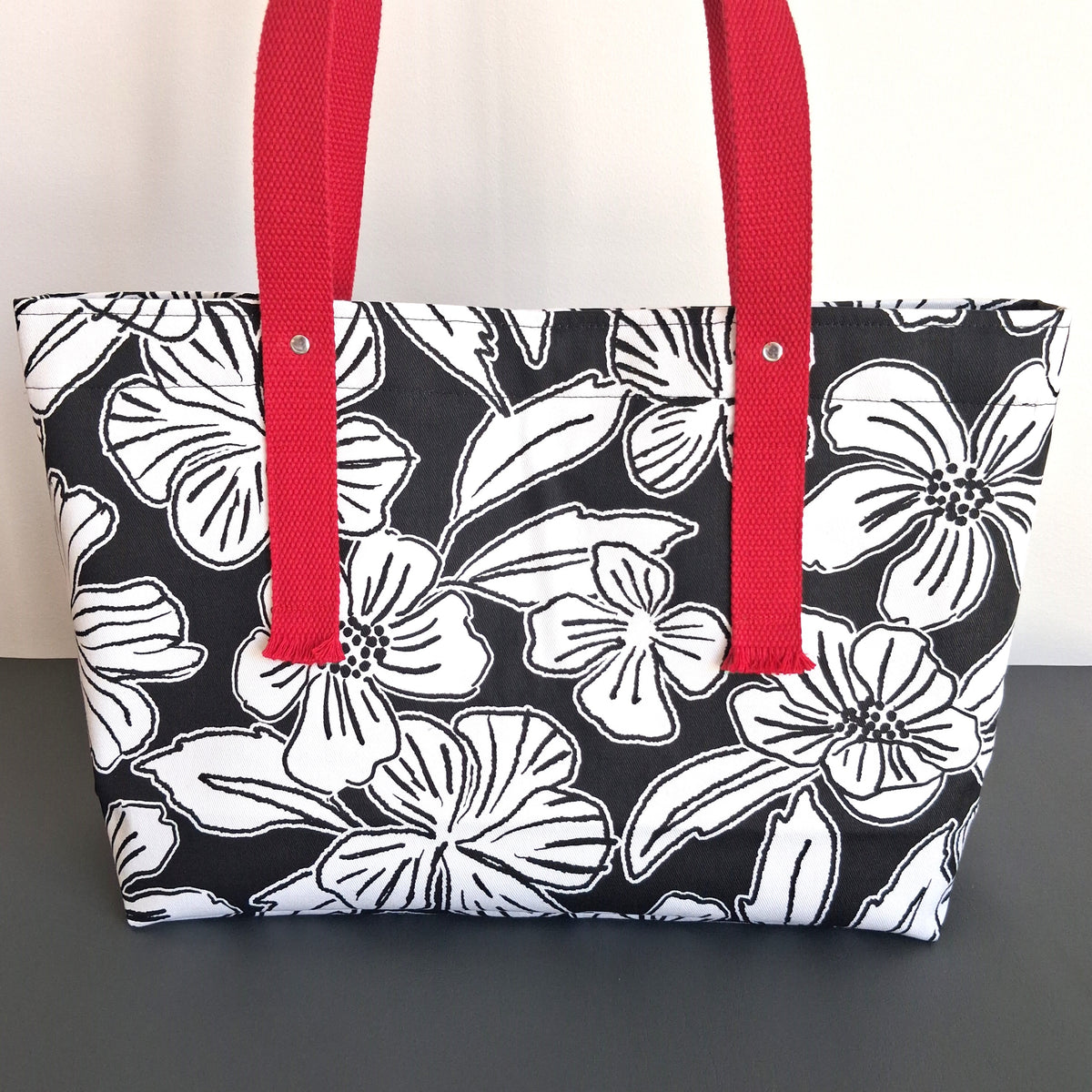 Anchored Tote - Black & White Hibiscus