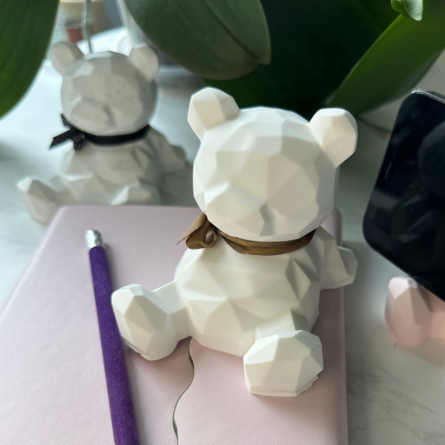 Geometric Bear Phone Holder