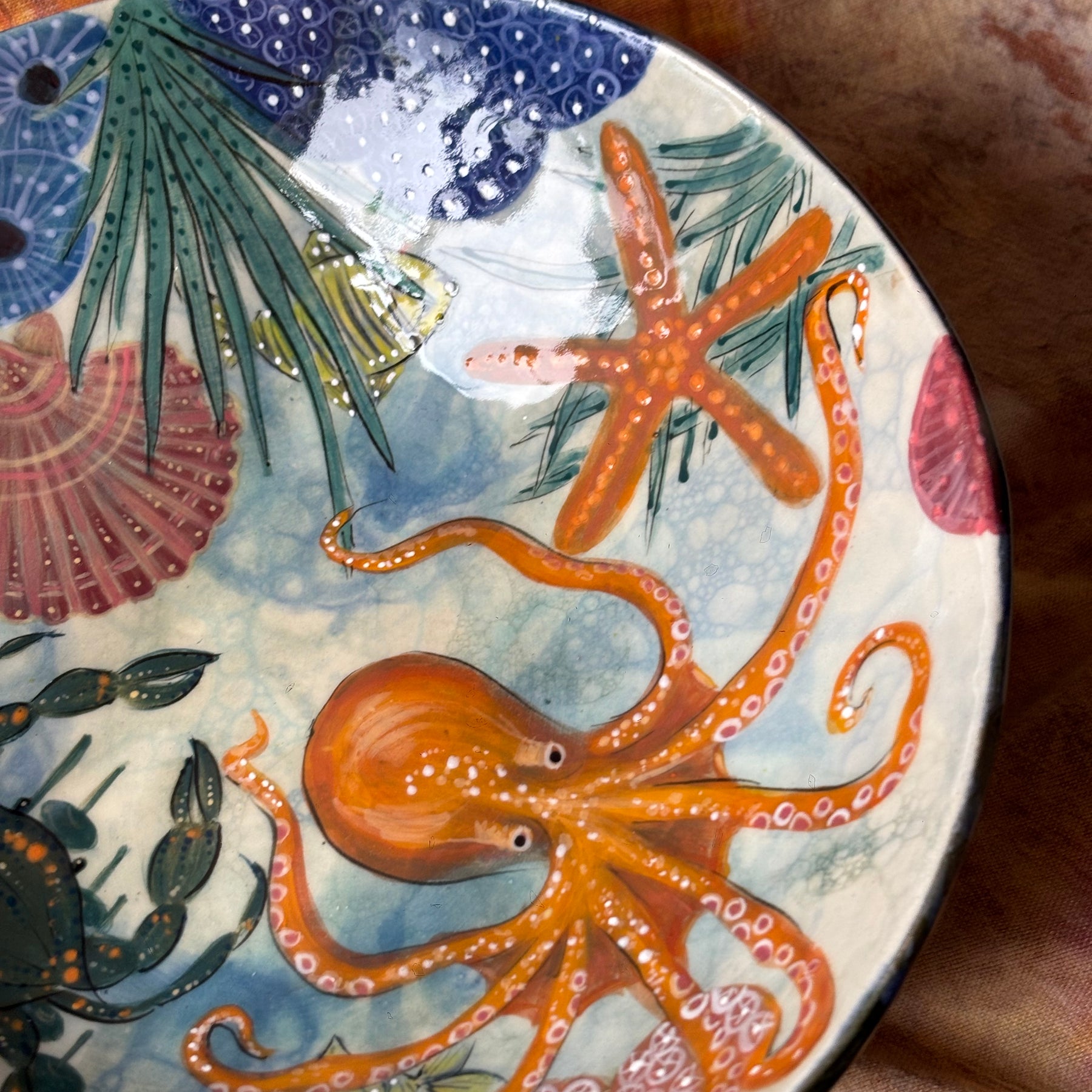 Sea life bowl
