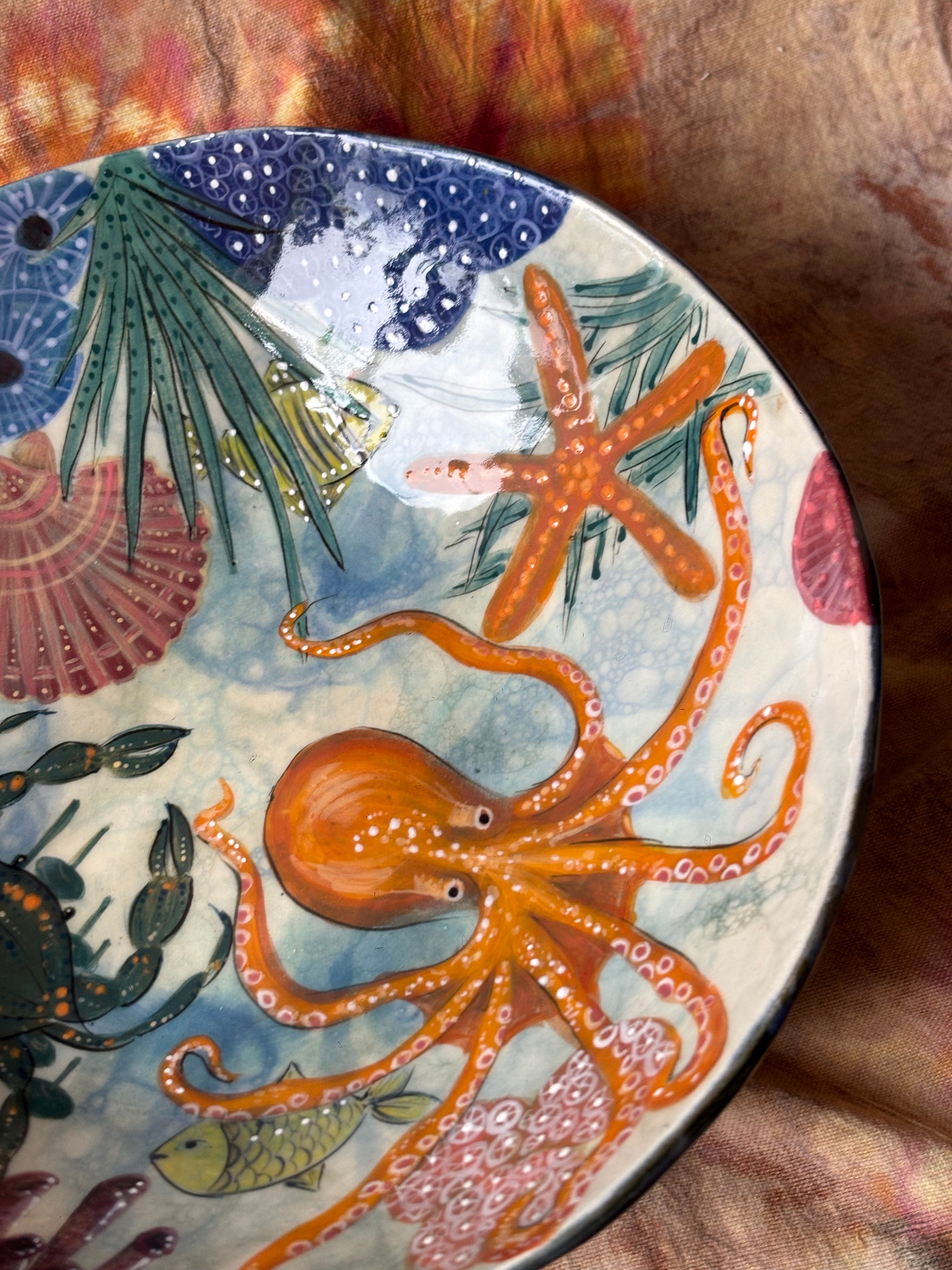 Sea life bowl