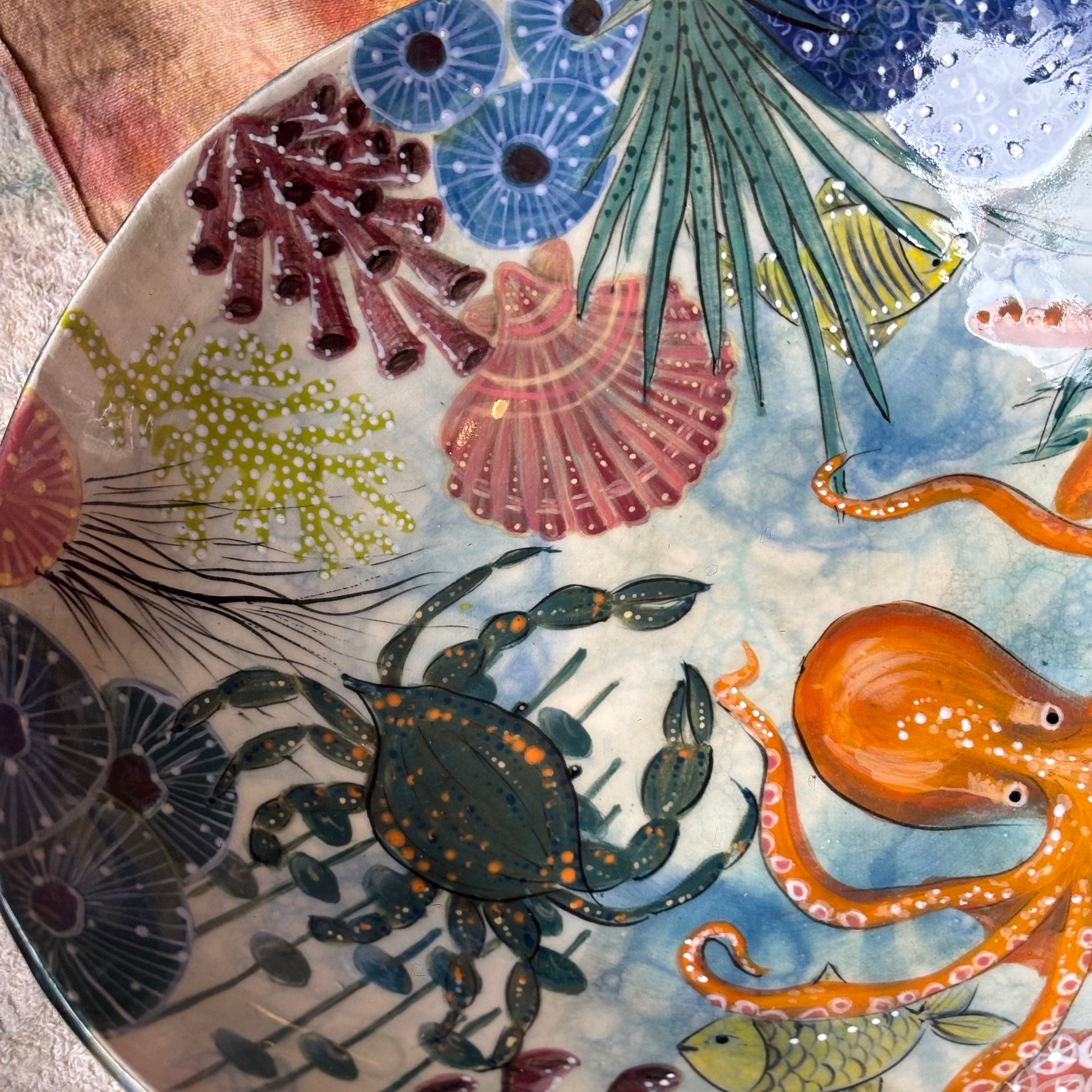 Sea life bowl