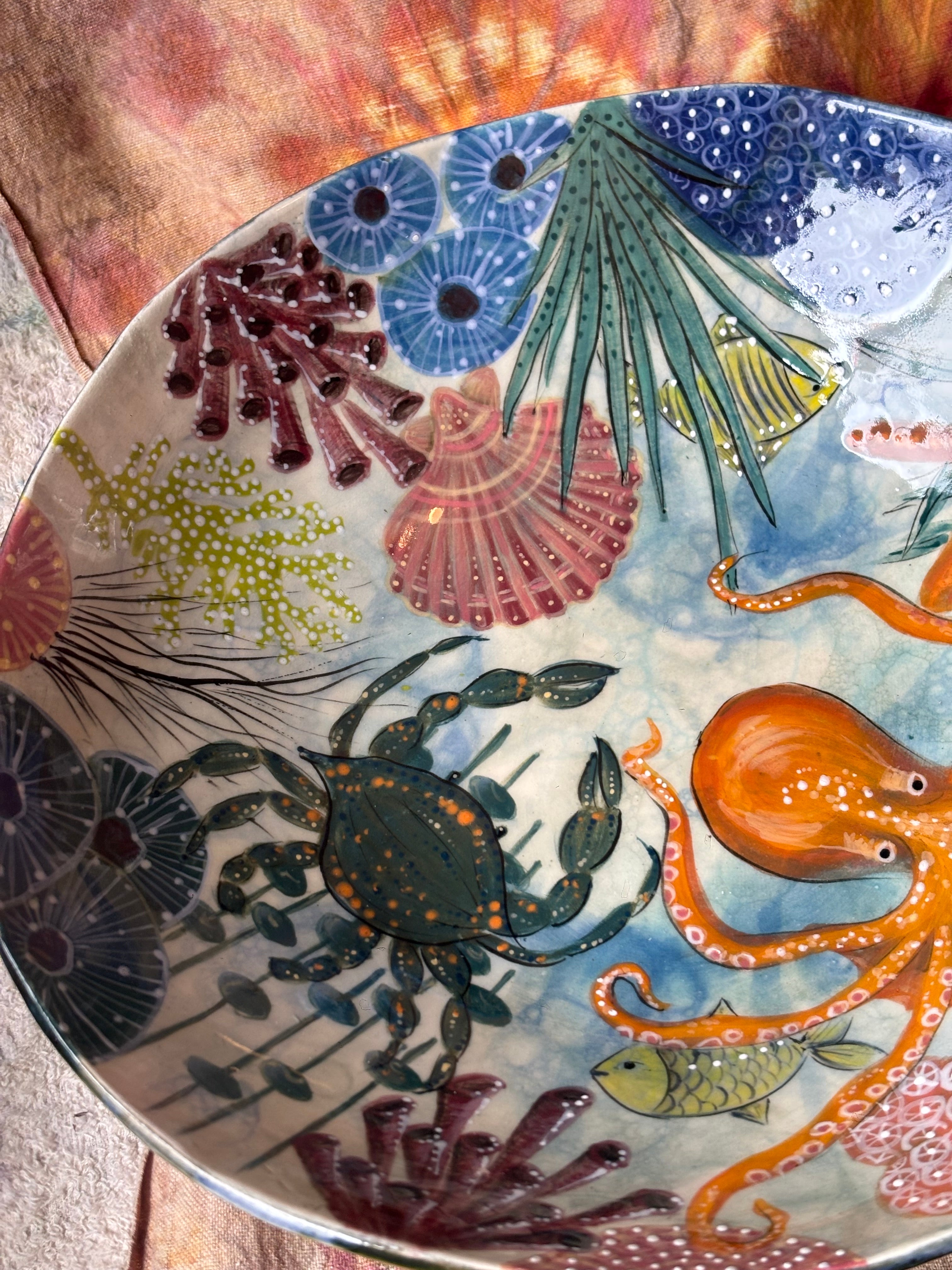 Sea life bowl