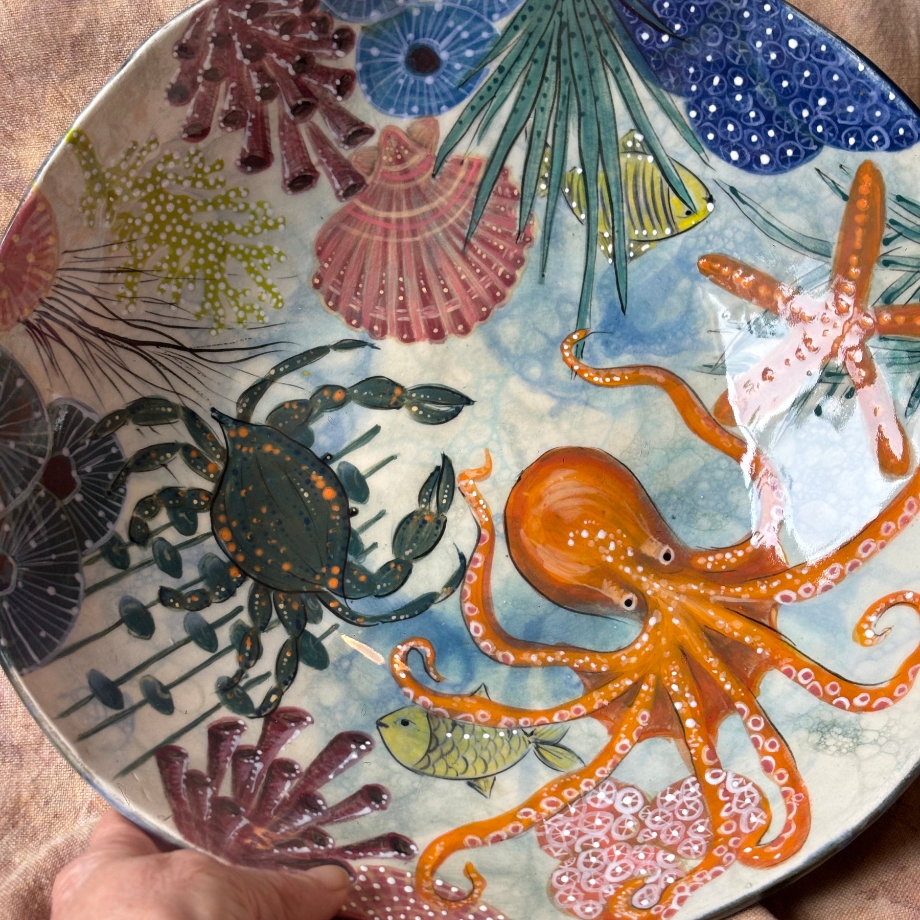 Sea life bowl
