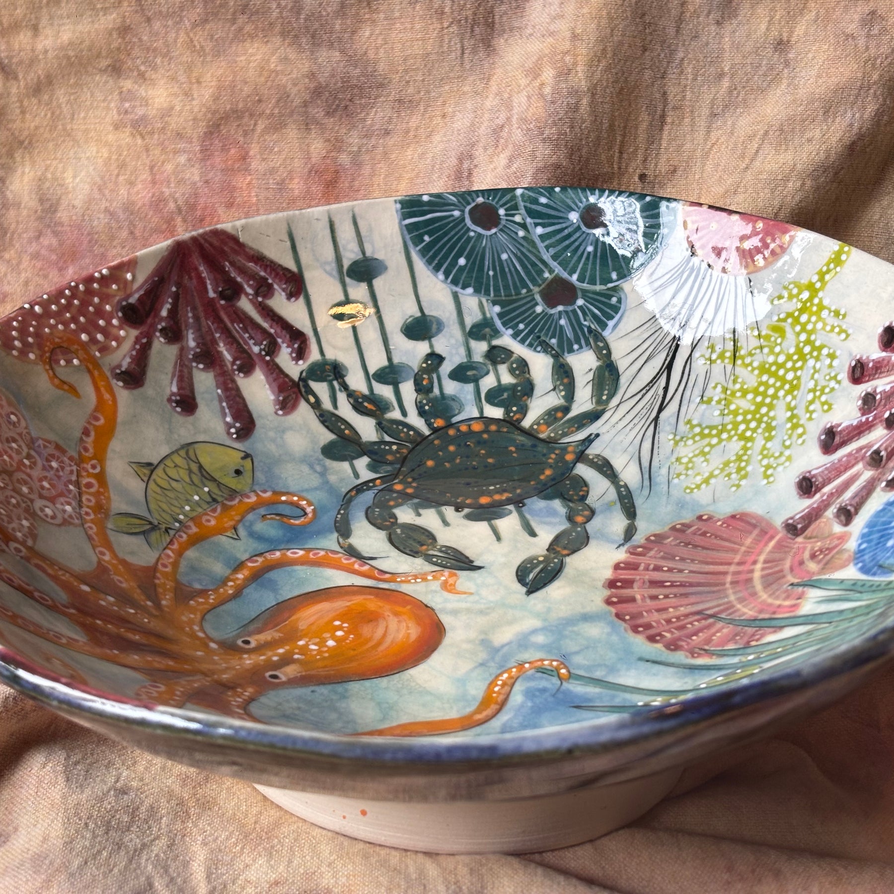 Sea life bowl