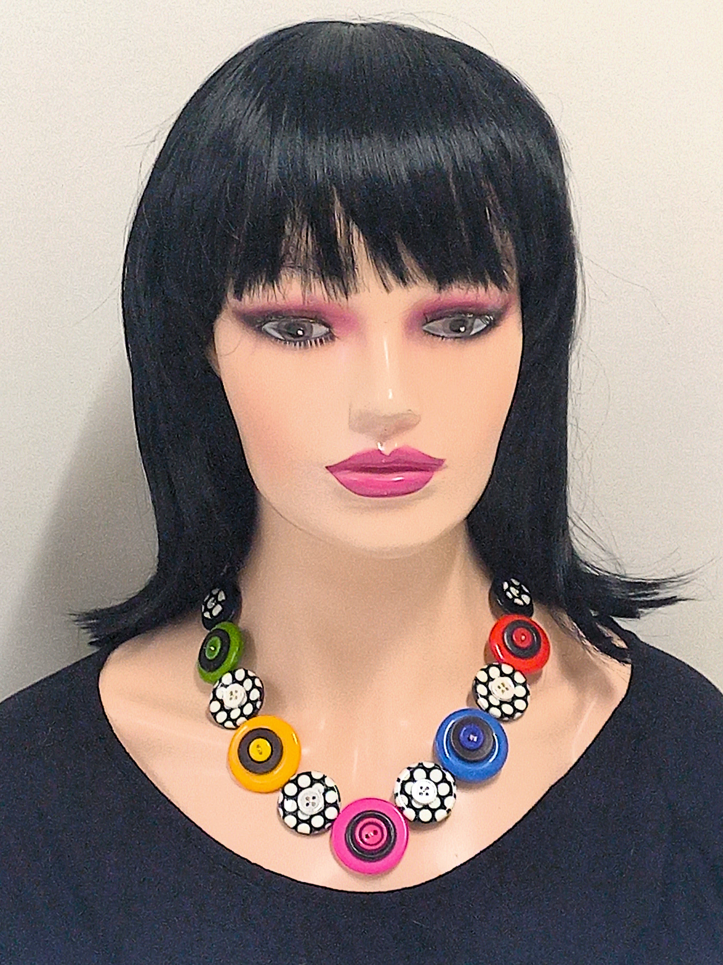 Button necklace - A Spot of Colour