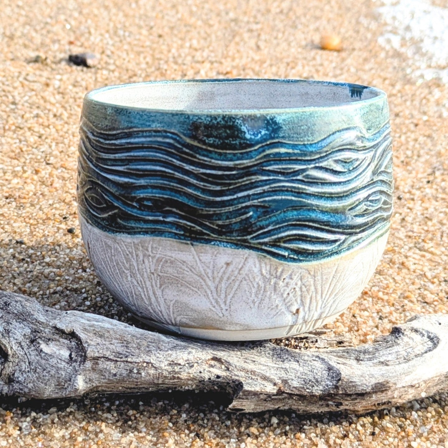 Sand and Waves cup