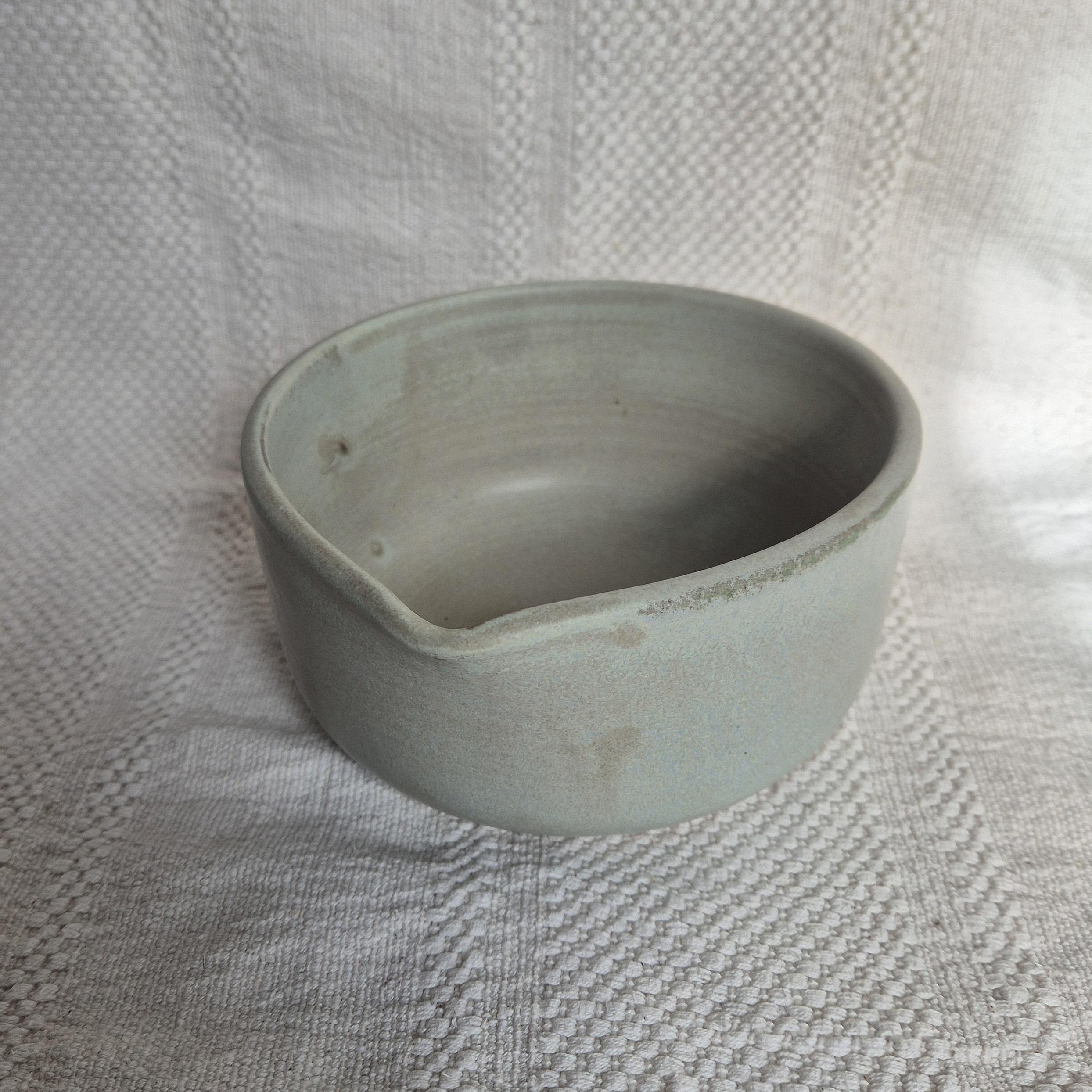 Dusky Eggshell Matcha Bowl