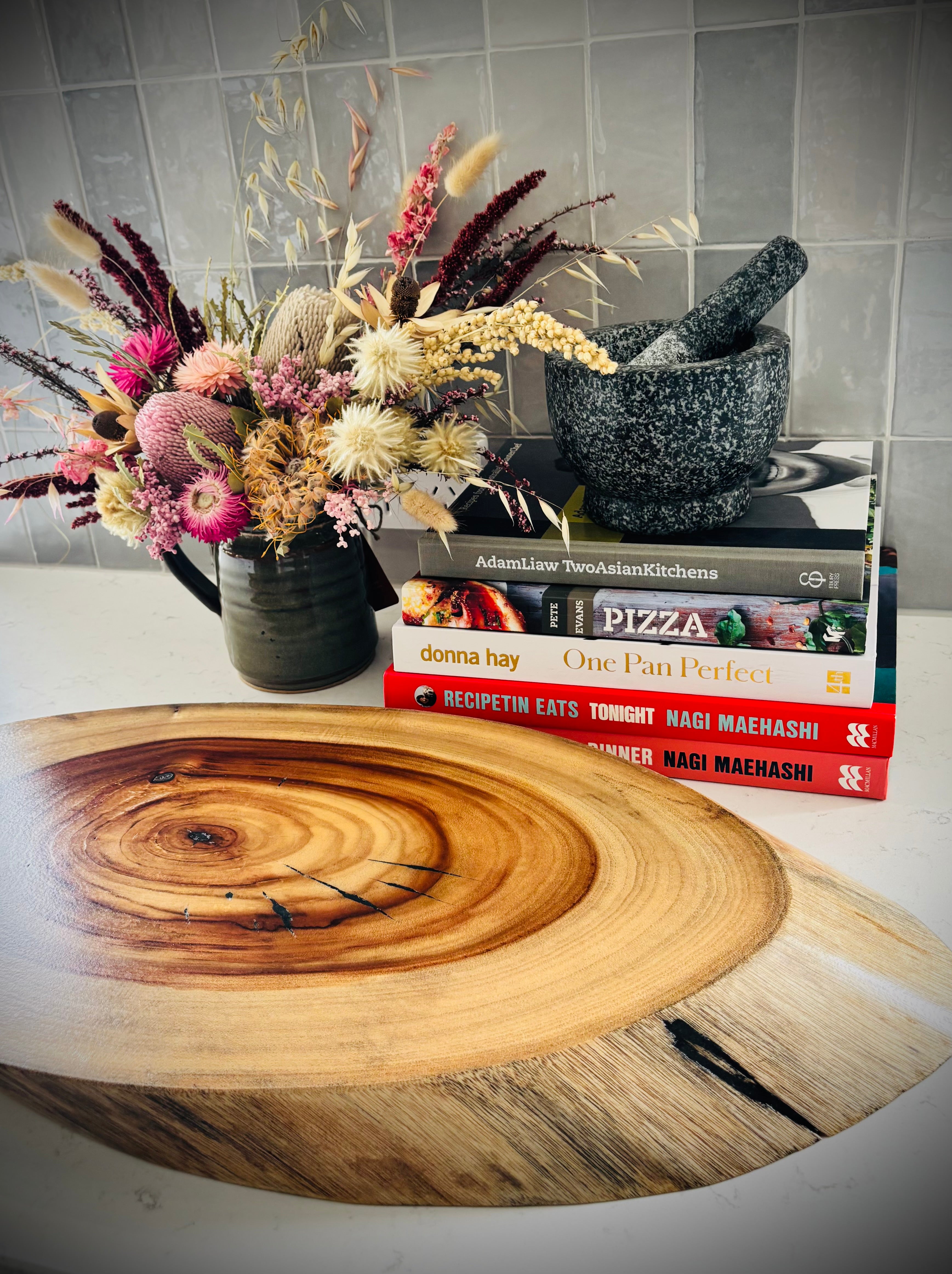 Hardwood Camphor laurel Charcuterie Board 290x600x42mm