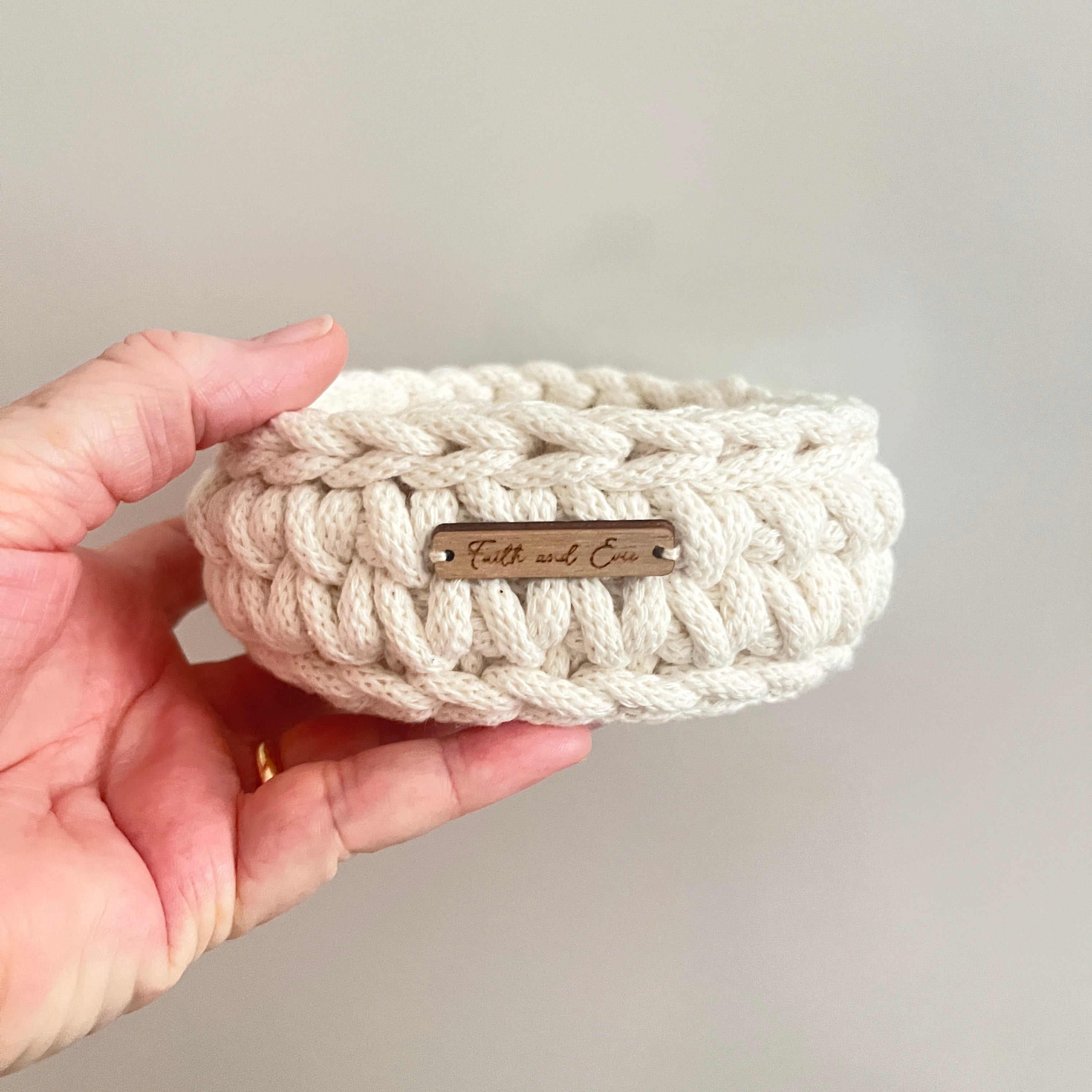 Mini basket - crocheted - colour Natural