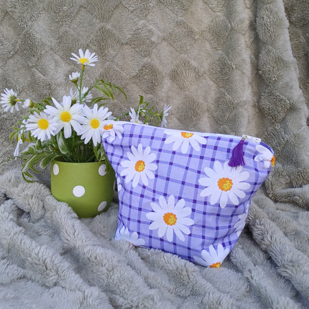 Purple Daisy Zipper Pouch