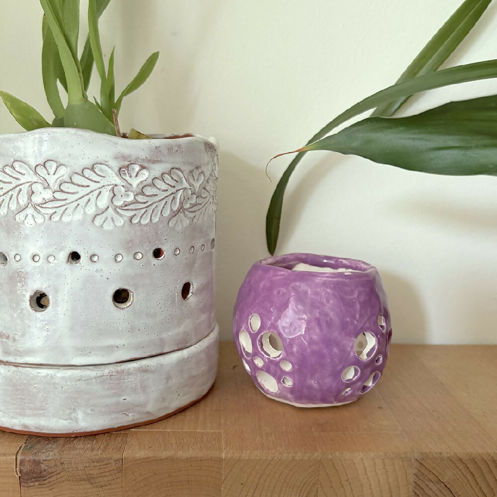 Pinch pot amethyst lifestyle