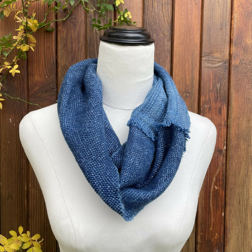 Ashculme Textiles Cowl CW289