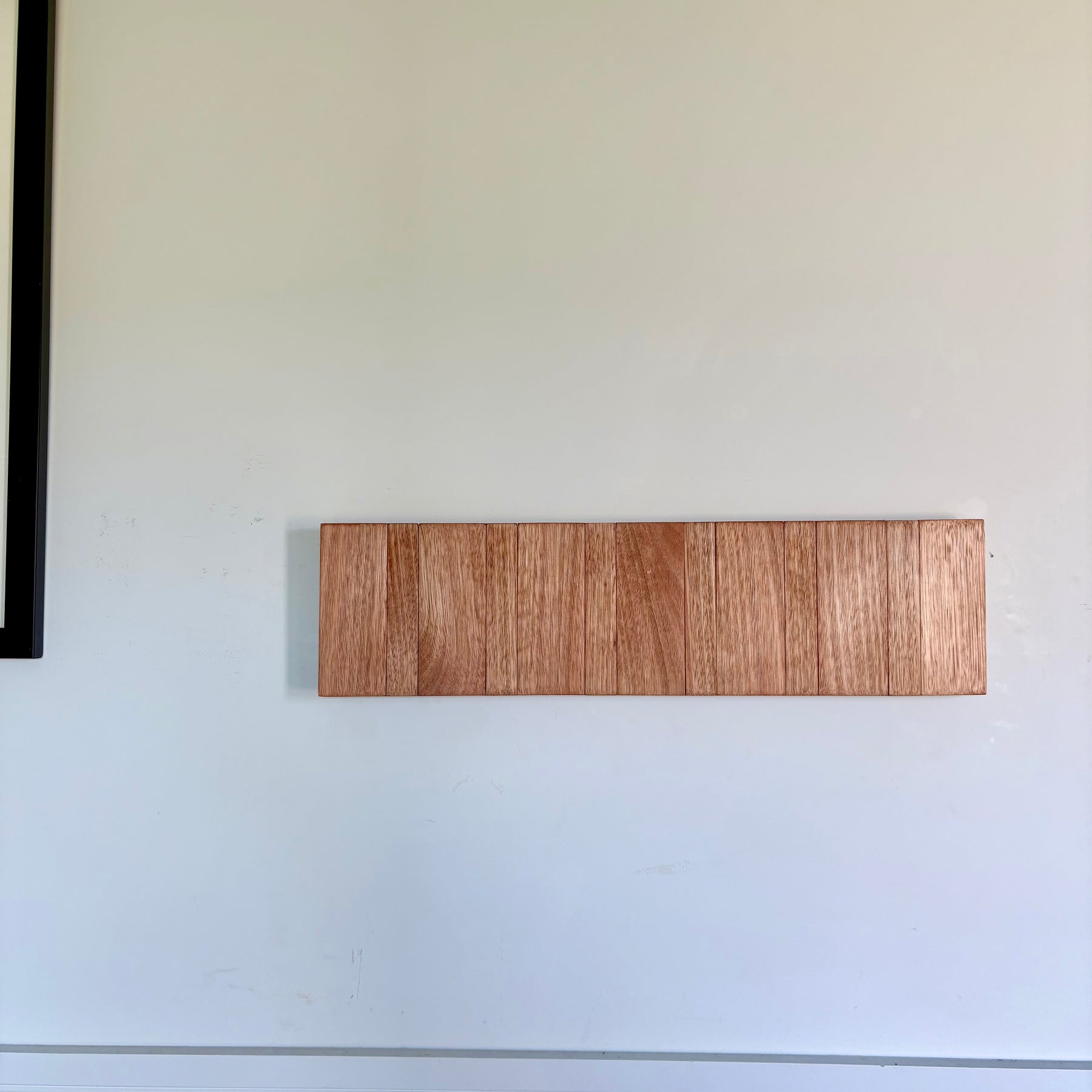 No.4 Tasmanian oak Horizon line coatrack