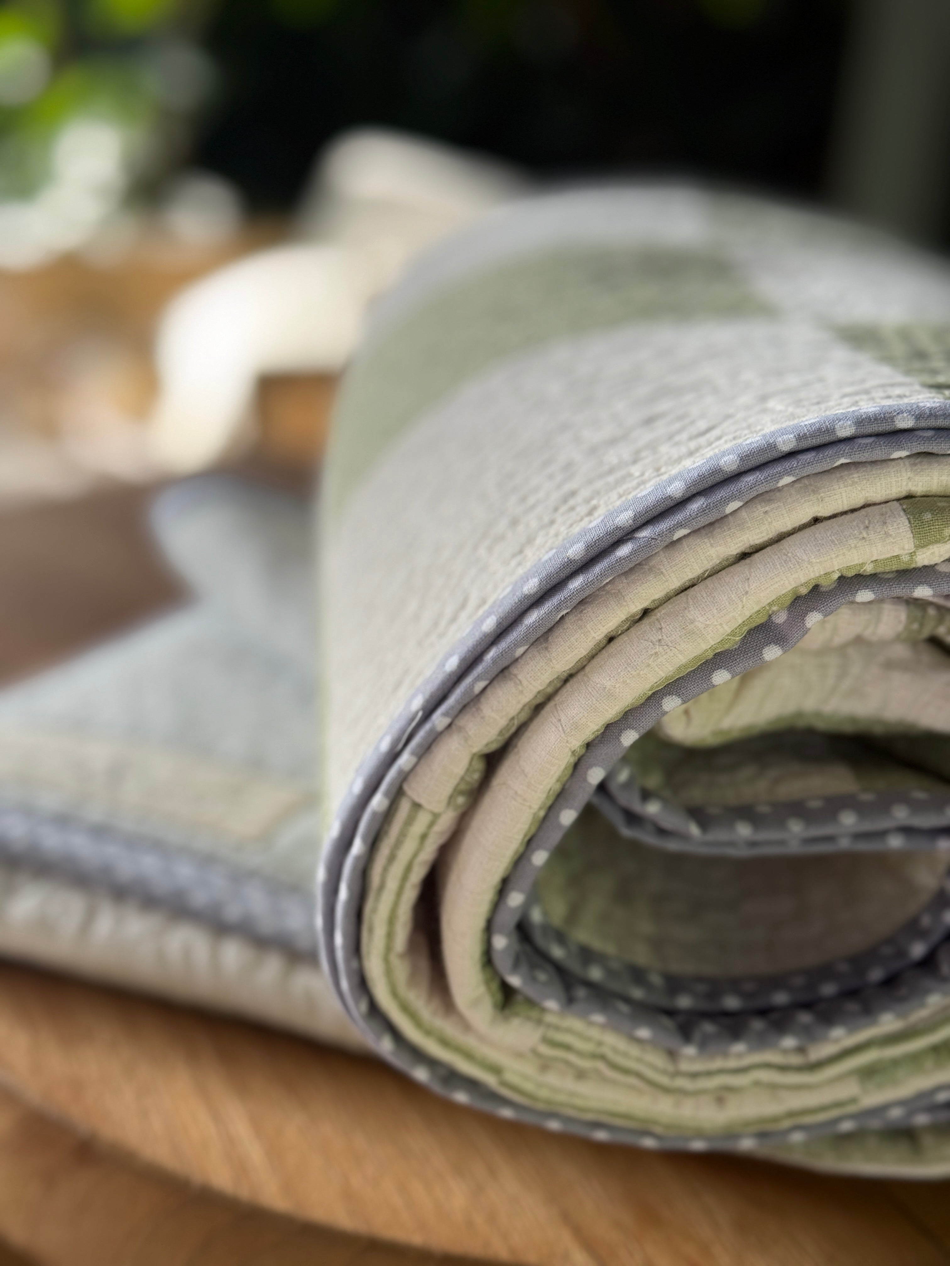 Checkerboard Quilt - Green & Cream, soft , textured and cozy