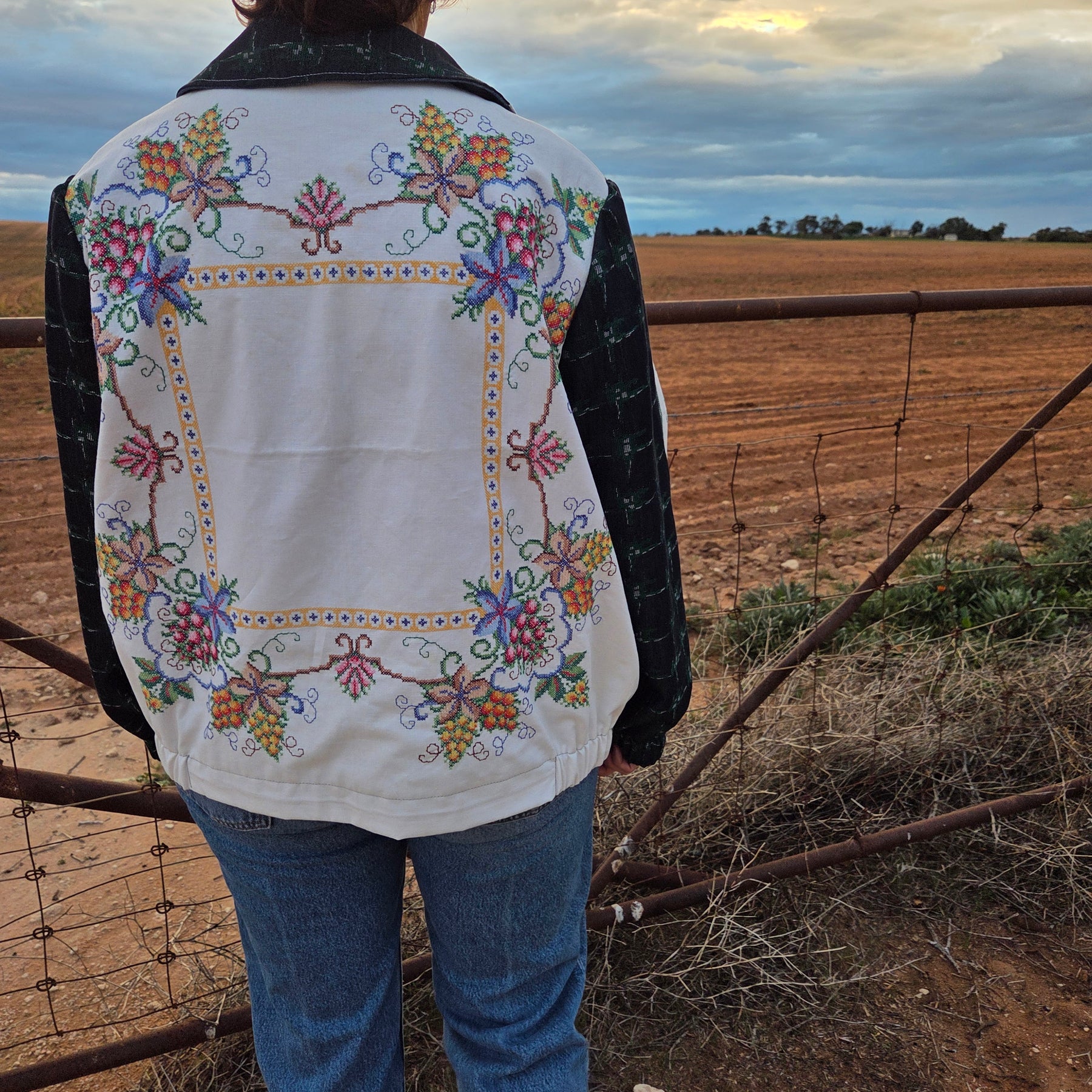 On the Vine - Denim Bomber jacket - L/XL