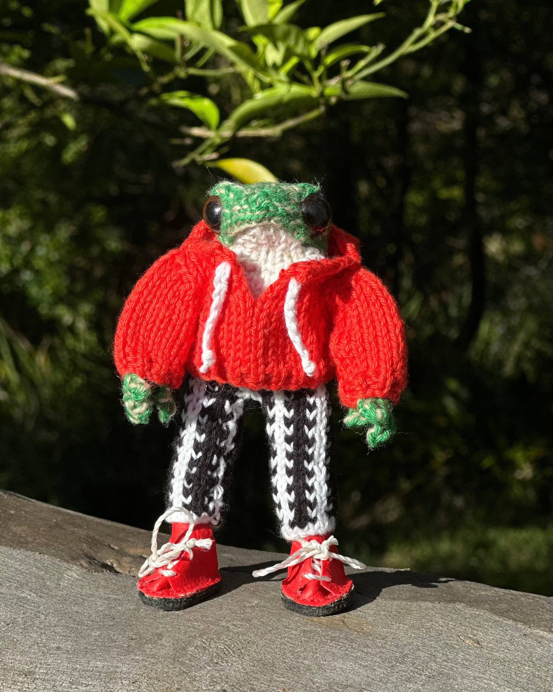 Little Knitted Frog Figurine, 12cm