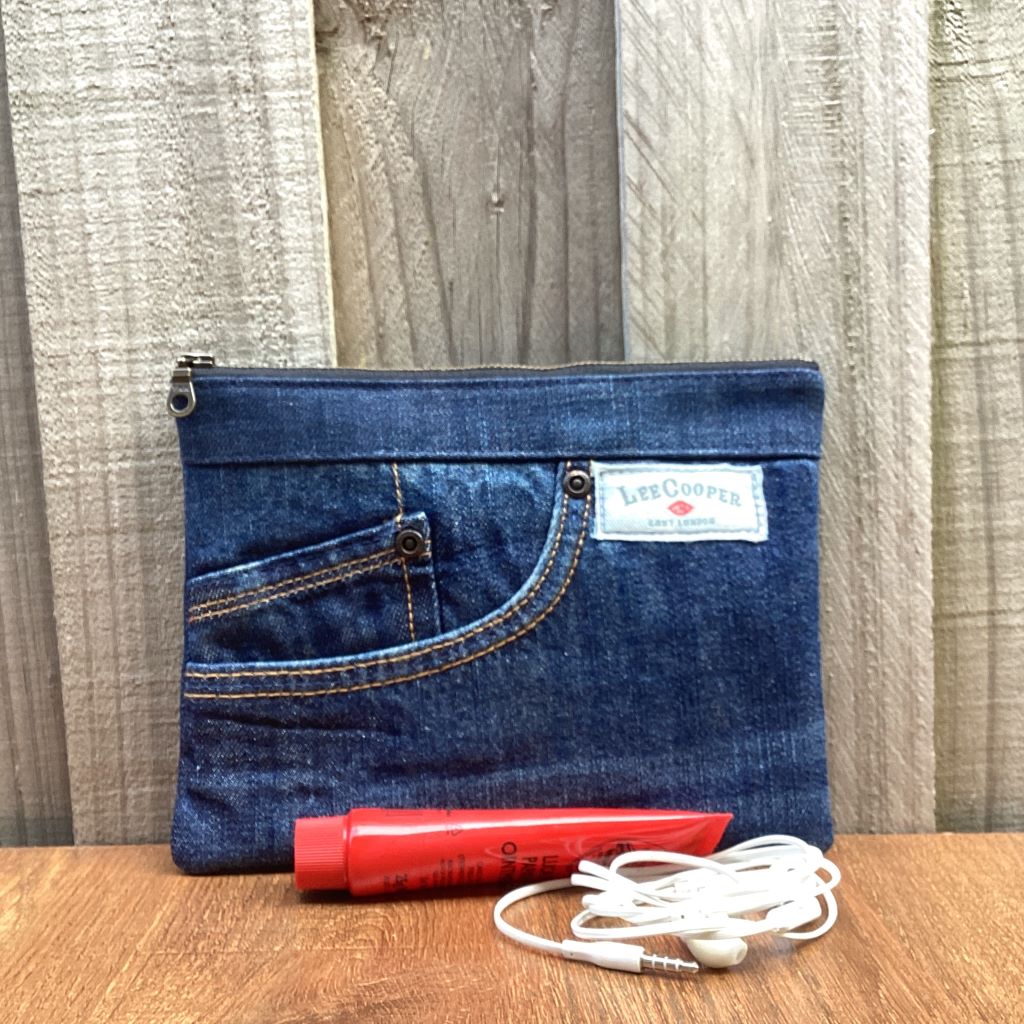 Upcycled Denim Coin Purse – Lee Cooper Pocket