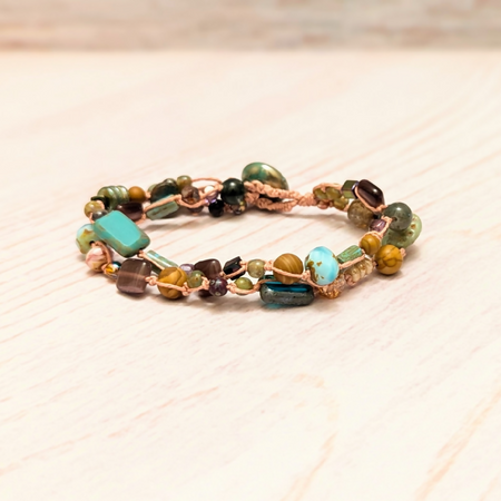 Hemp bracelet with mixed glass beads | boho style