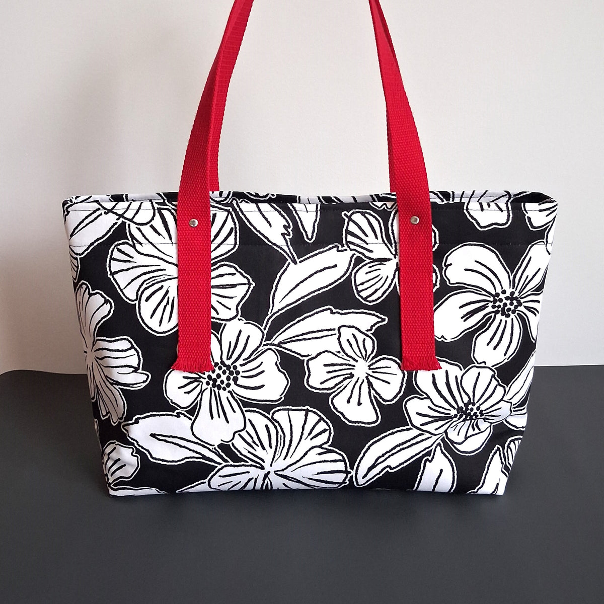 Anchored Tote - Black & White Hibiscus