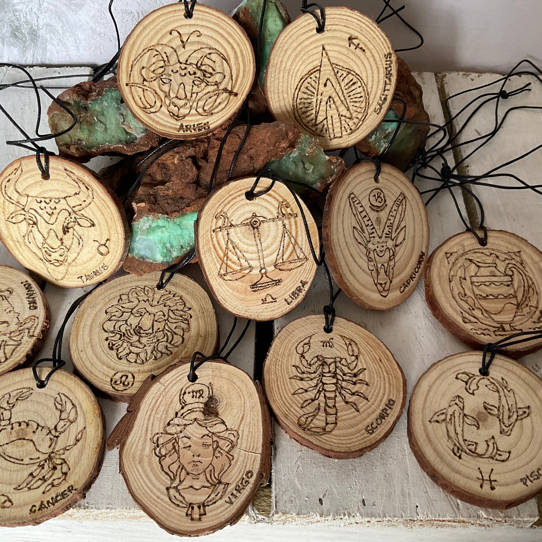Zodiac Wood Discs Keyring Tag/Car Mirror Charm