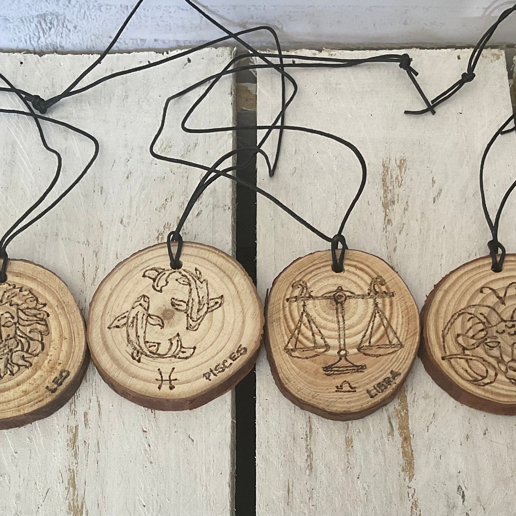 Zodiac Wood Discs Keyring Tag/Car Mirror Charm