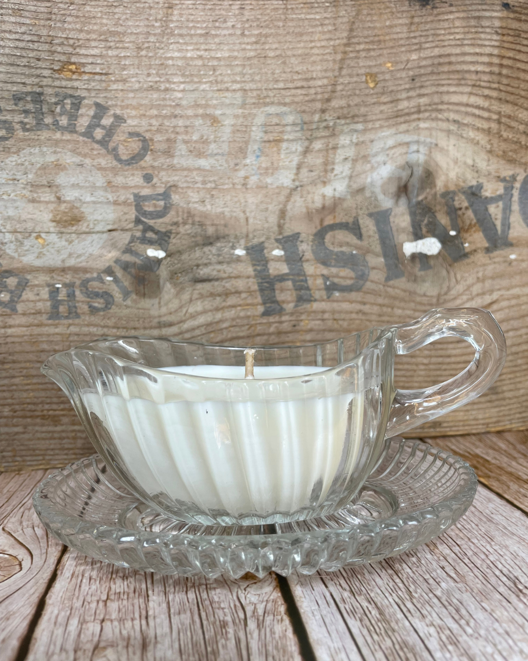 Vanilla dreams I Natural Soy Candle I Vintage Glass Gravy Boat