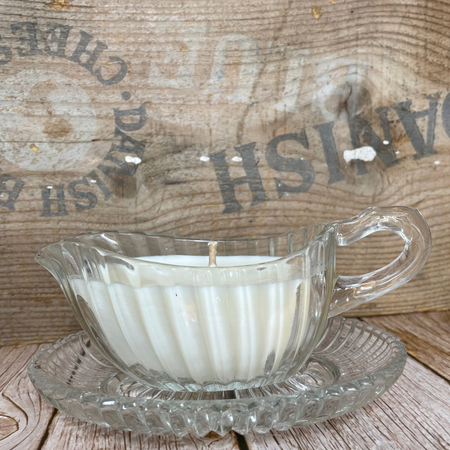 Vanilla dreams I Natural Soy Candle I Vintage Glass Gravy Boat