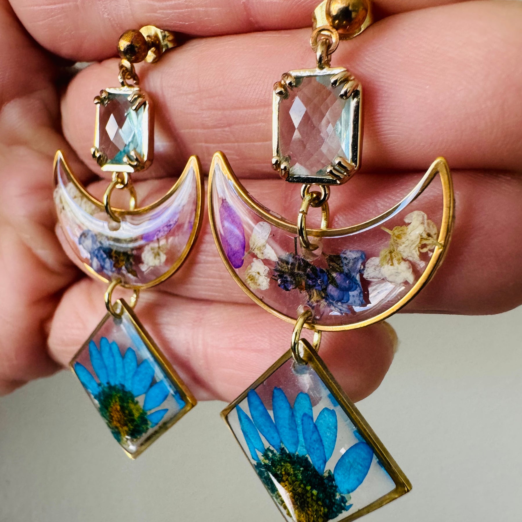 Blue moon floral resin earrings