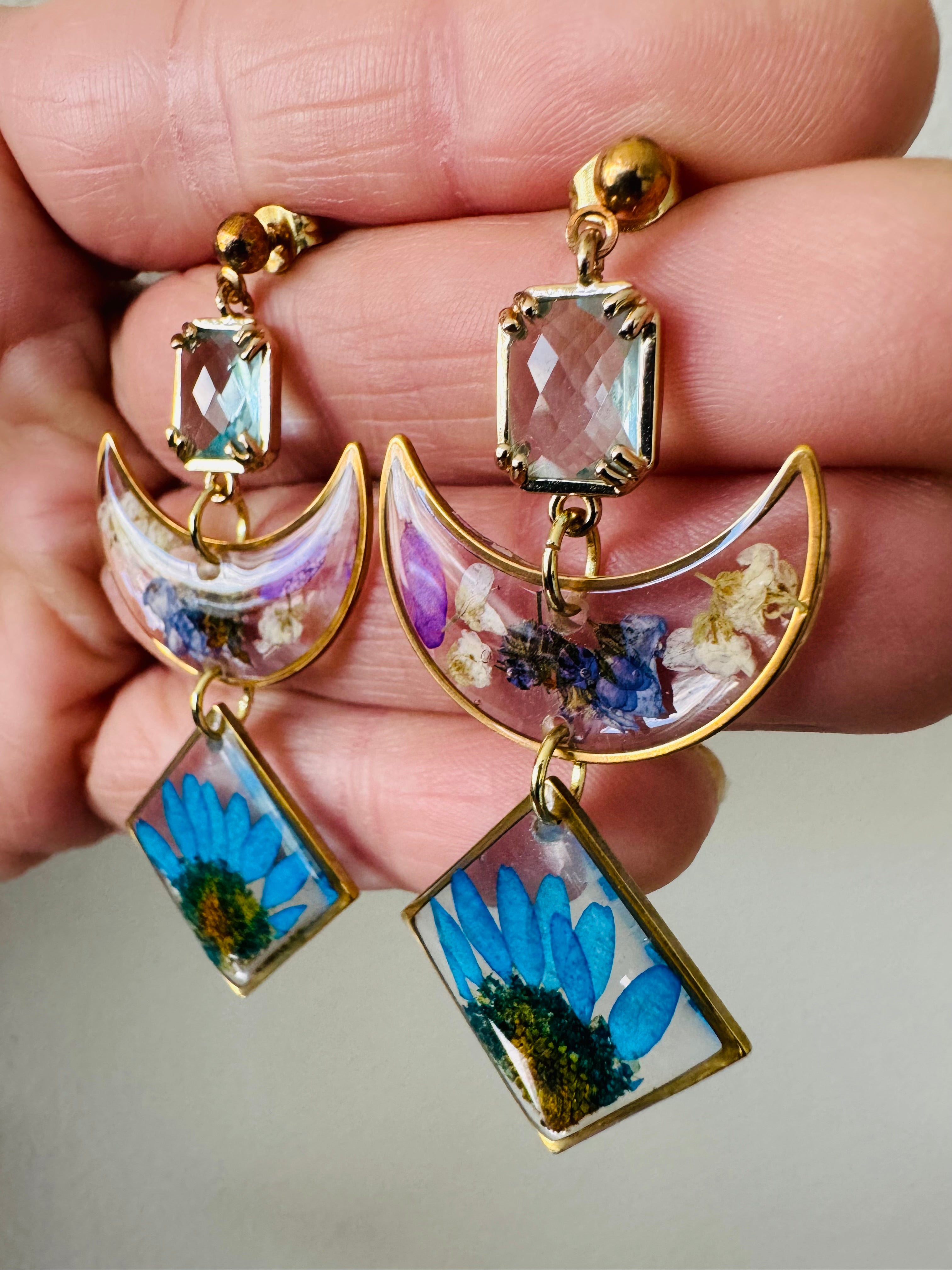 Blue moon floral resin earrings