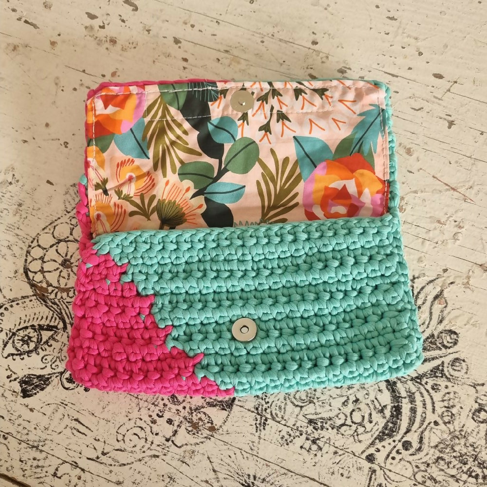crochet clutch colour block pink aqua retro style hippysunday handmade front open