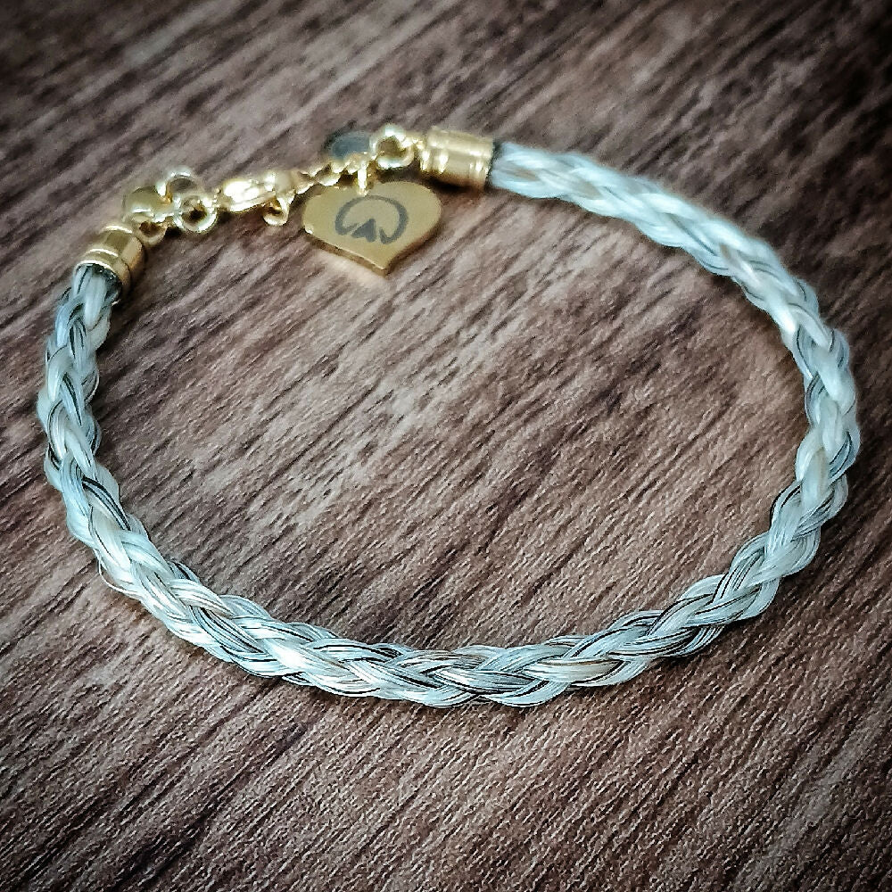 Hoofprints on my heart braided horsehair bracelet