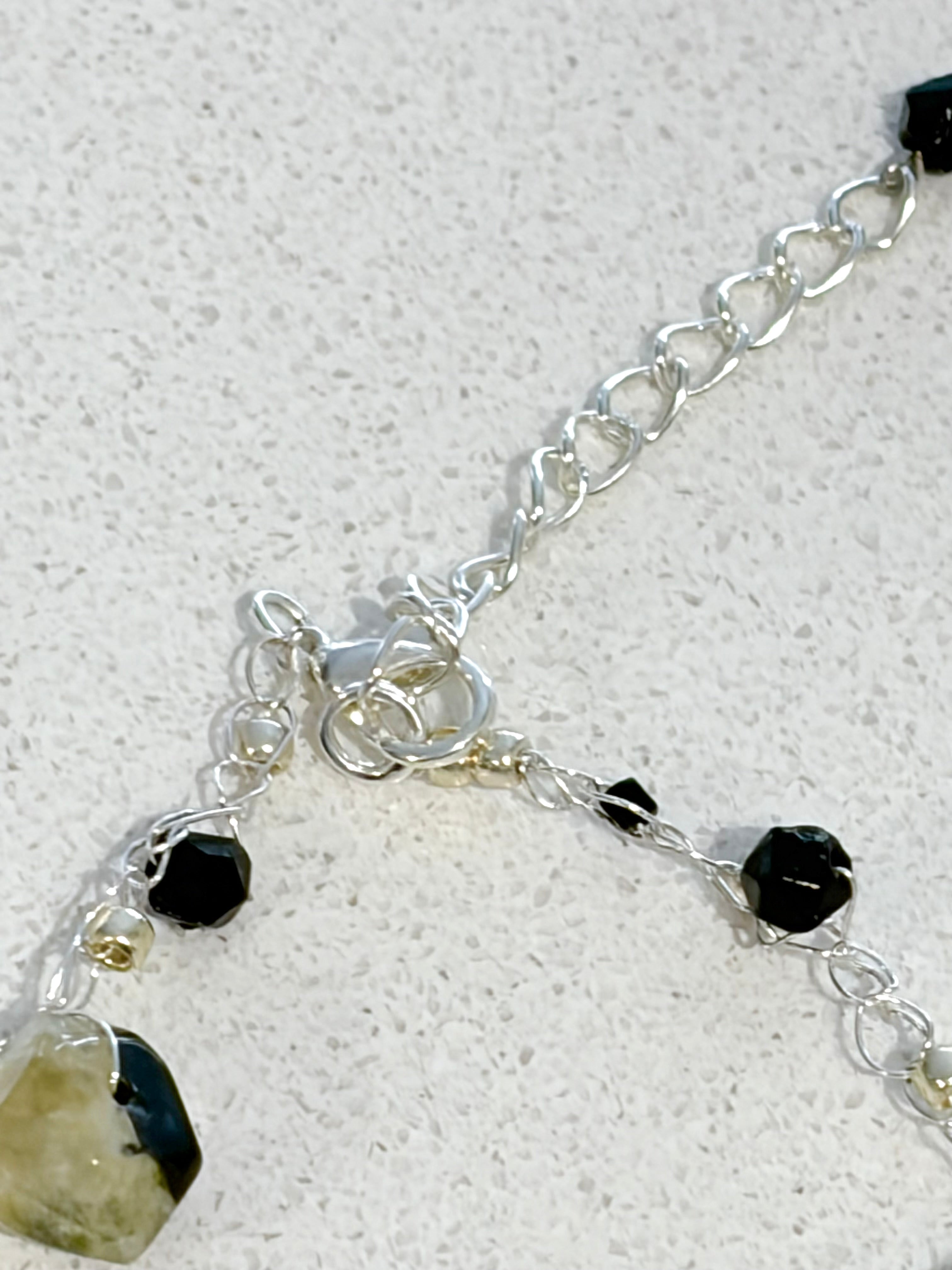 Prehnite & Onyx Crochet Necklace “Dream”