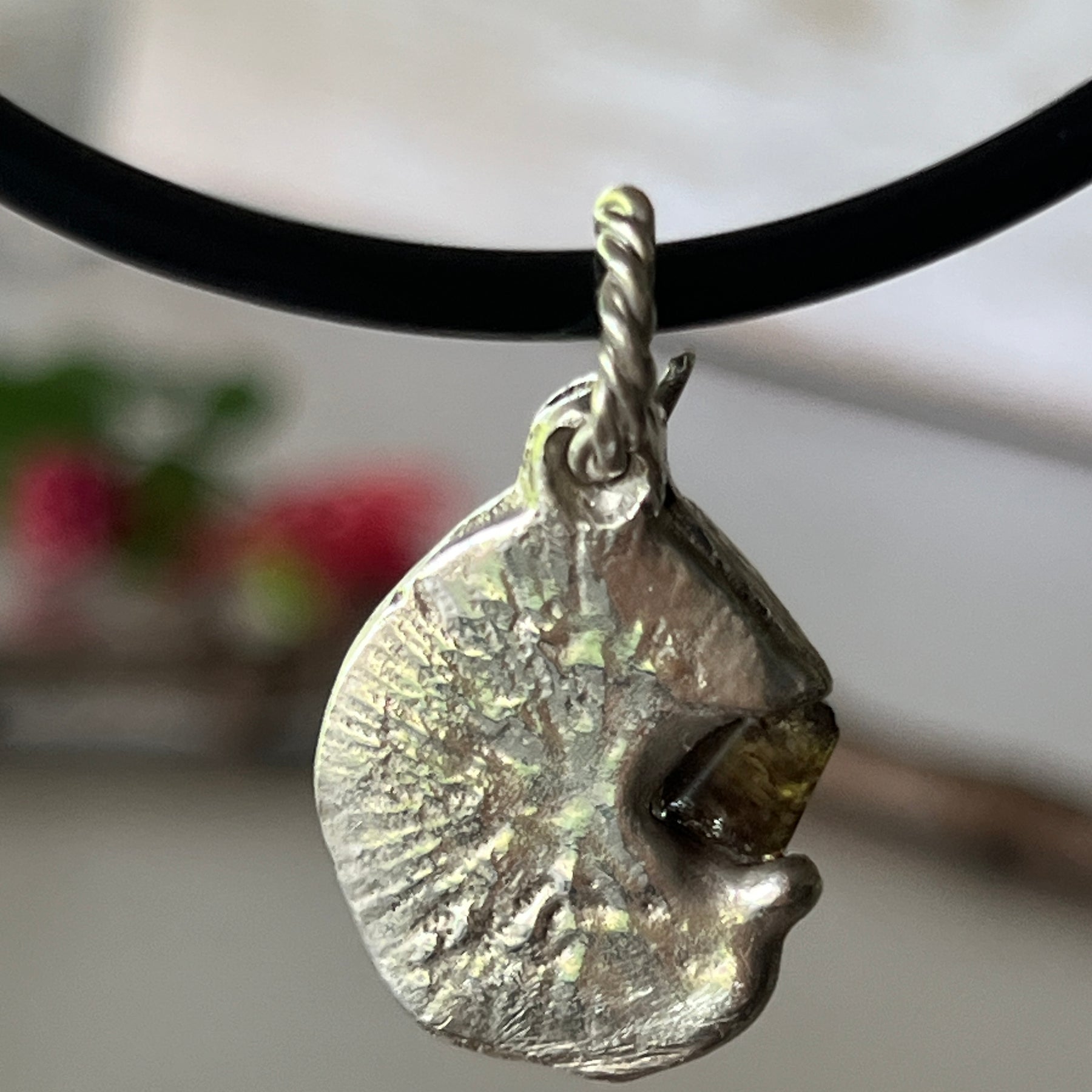 “Pussycat Flats” Pendant & Chain