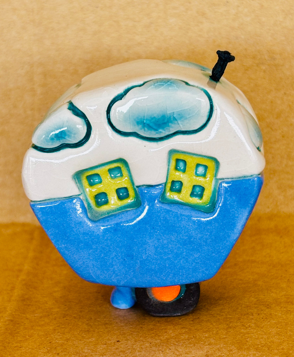 Small Retro Collectable Ceramic Caravan 2