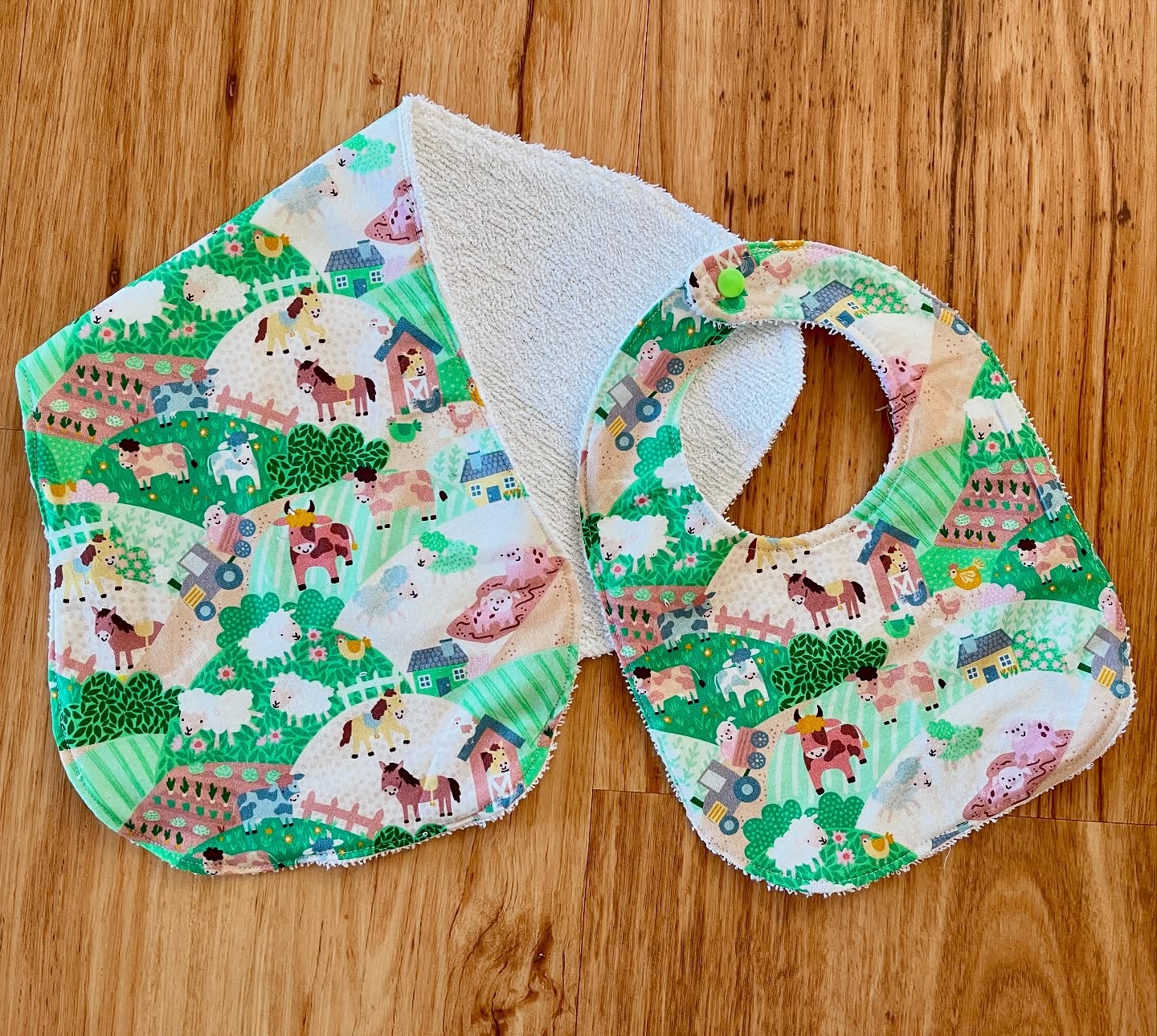 Bib'n'Burp Set