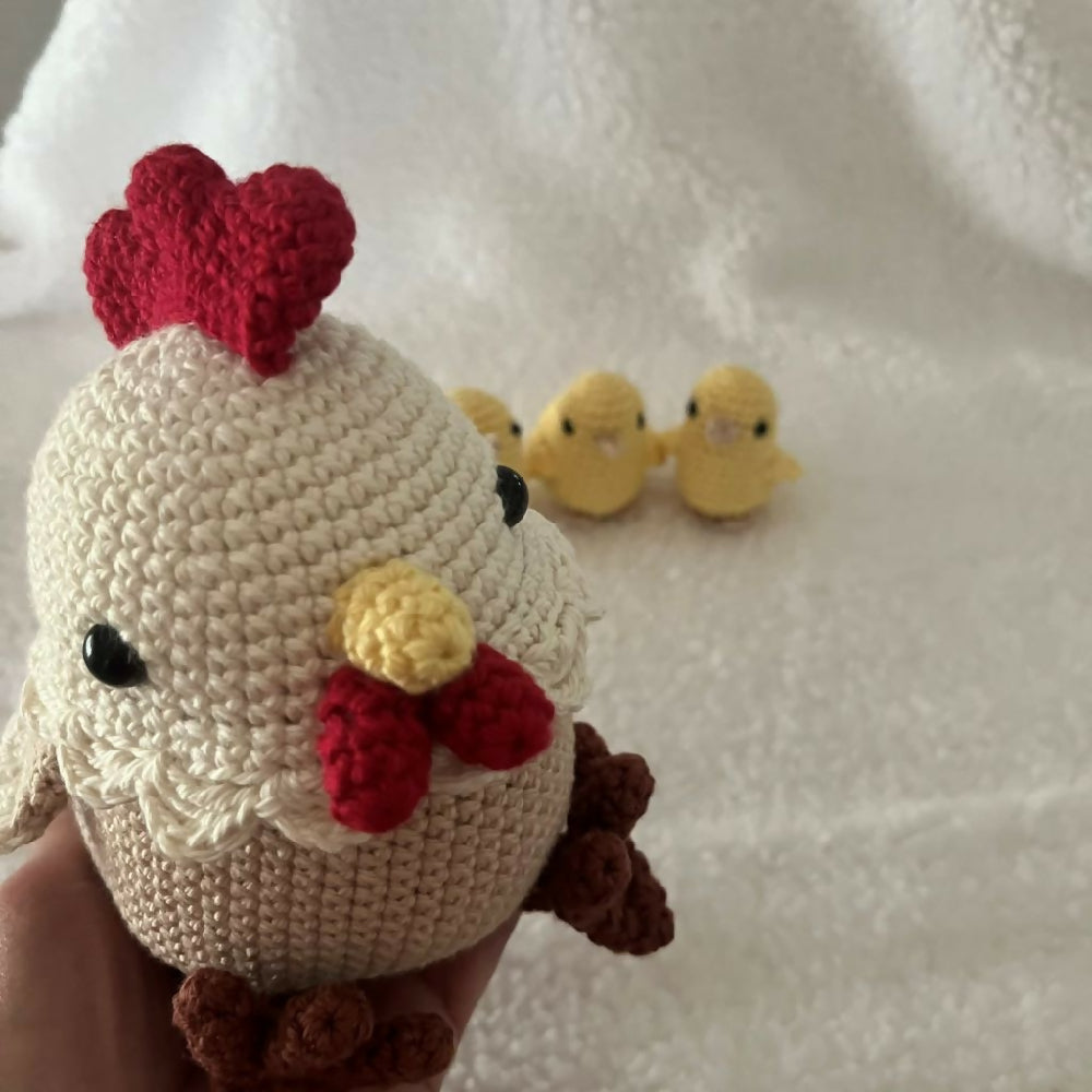 Mother hen and chicks