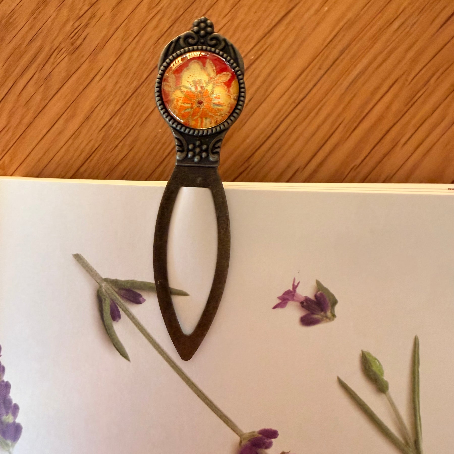Antique Bronze Plated Flower WASHI Cabochon Bookmark