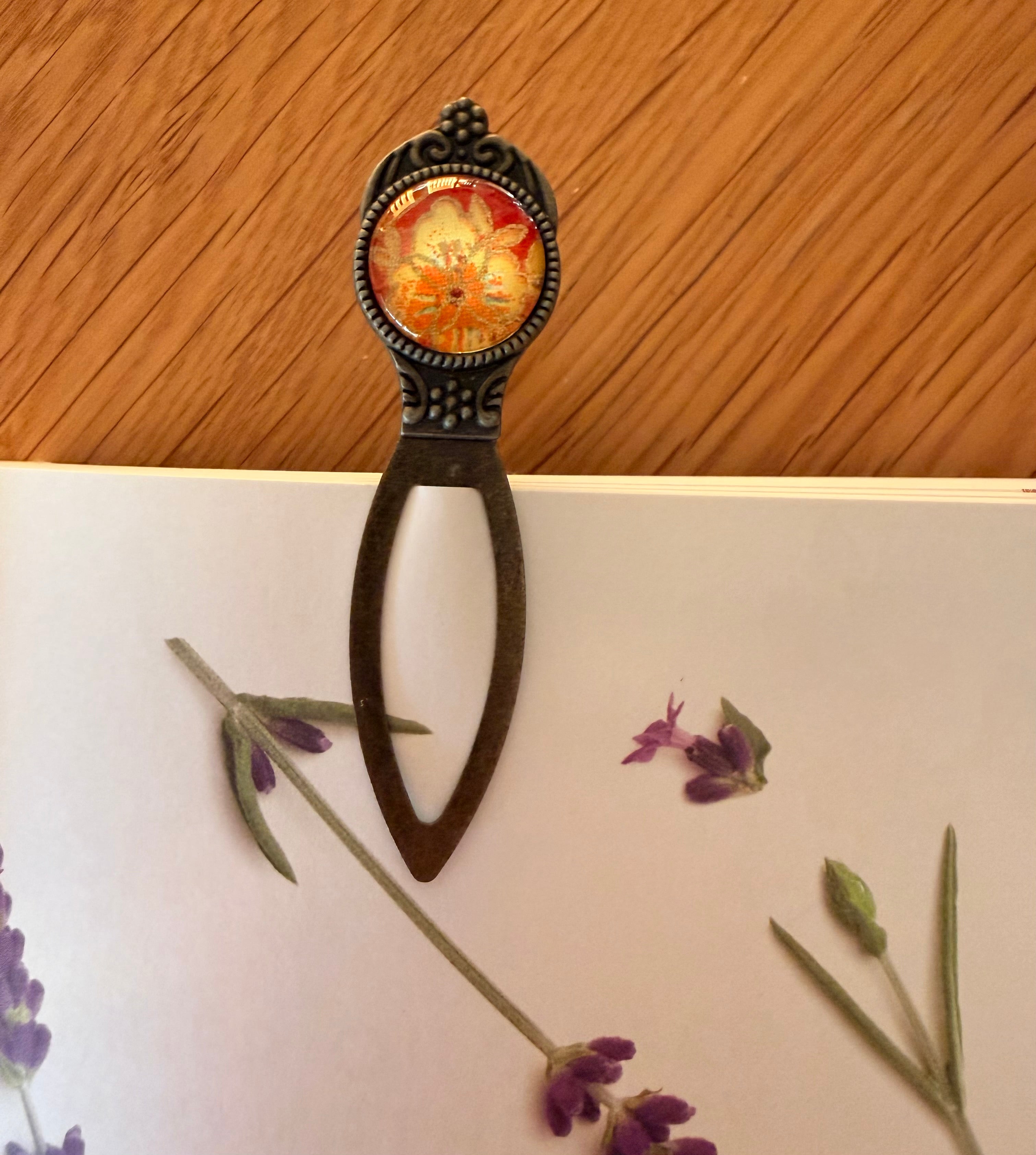 Antique Bronze Plated Flower WASHI Cabochon Bookmark