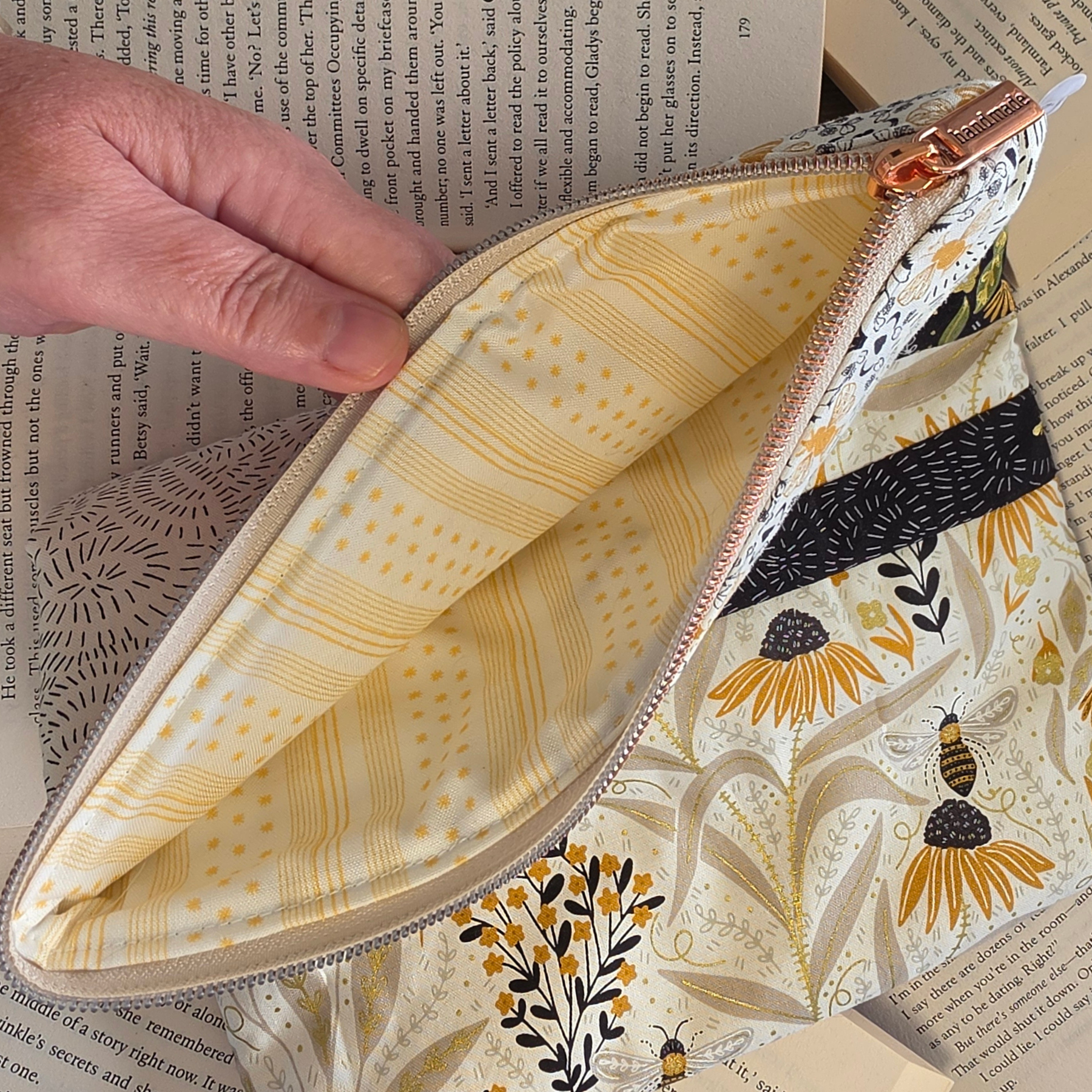 Bee designs - book or 11" tablet sleeve, handmade