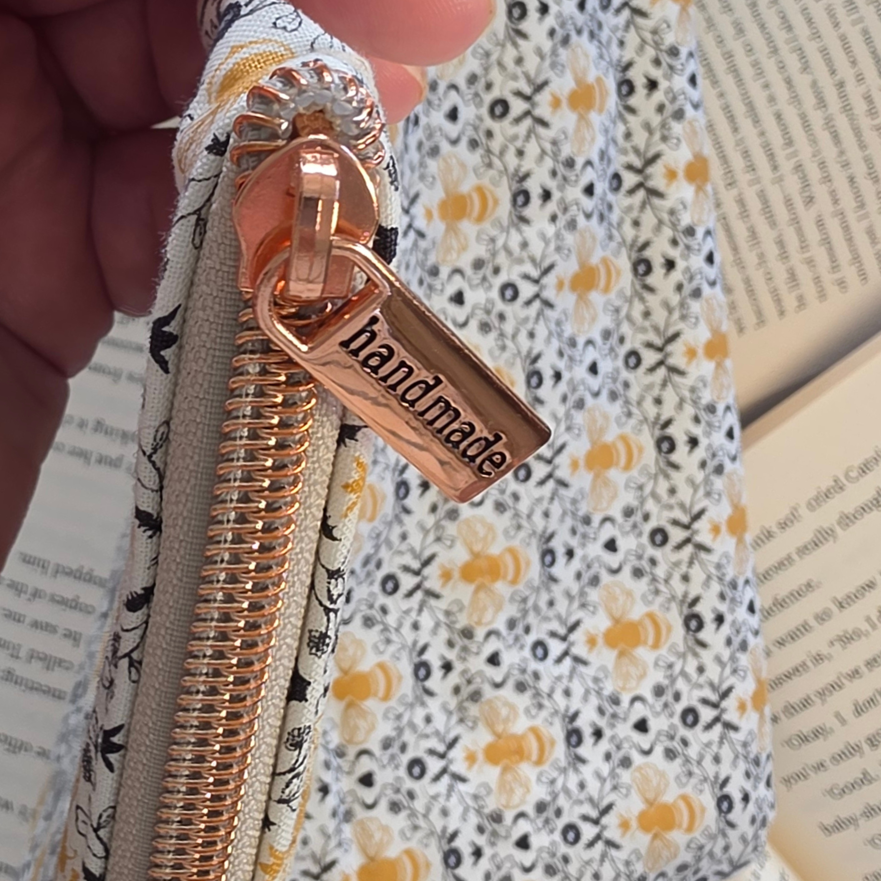 Bee designs - book or 11" tablet sleeve, handmade