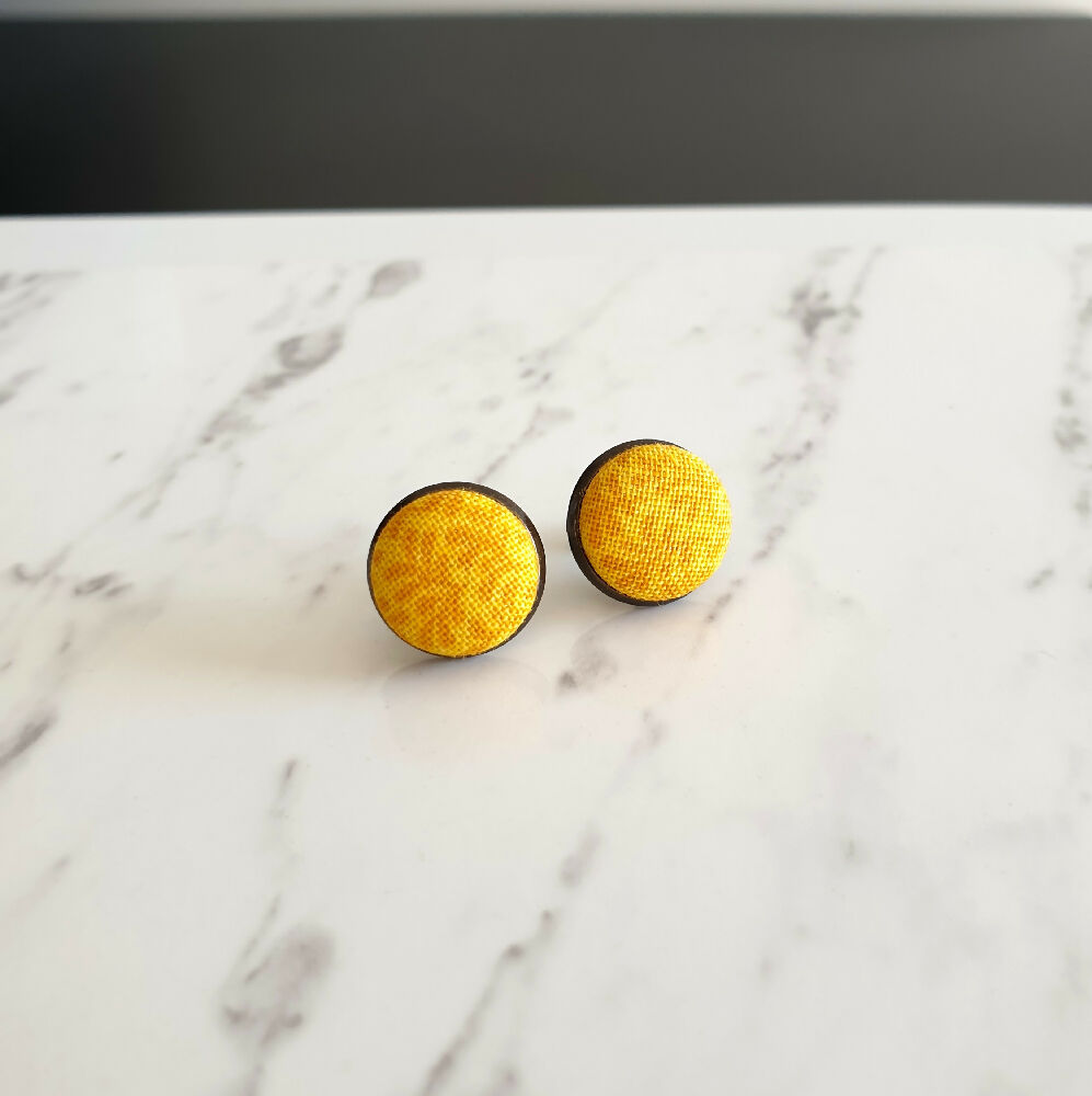 1.4cm Round Yellow Plants cotton fabric Cabochon stud earrings