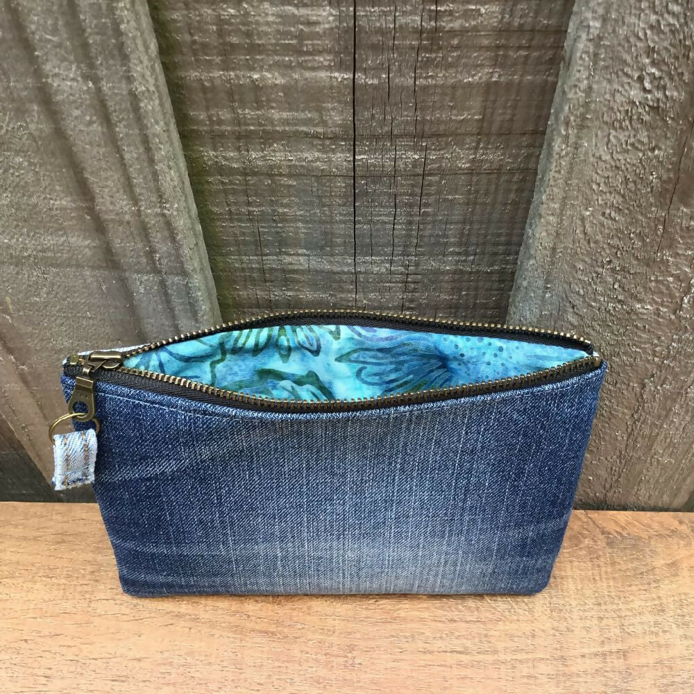 Upcycled Denim Purse – Red Hearts